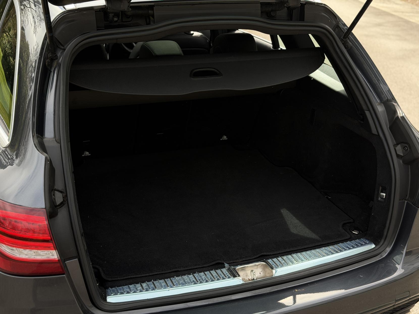 Mercedes-Benz C Class 2.0 C200 AMG Line Estate 5dr Petrol 7G-Tronic+ Euro 6 (s/s) (184 ps)