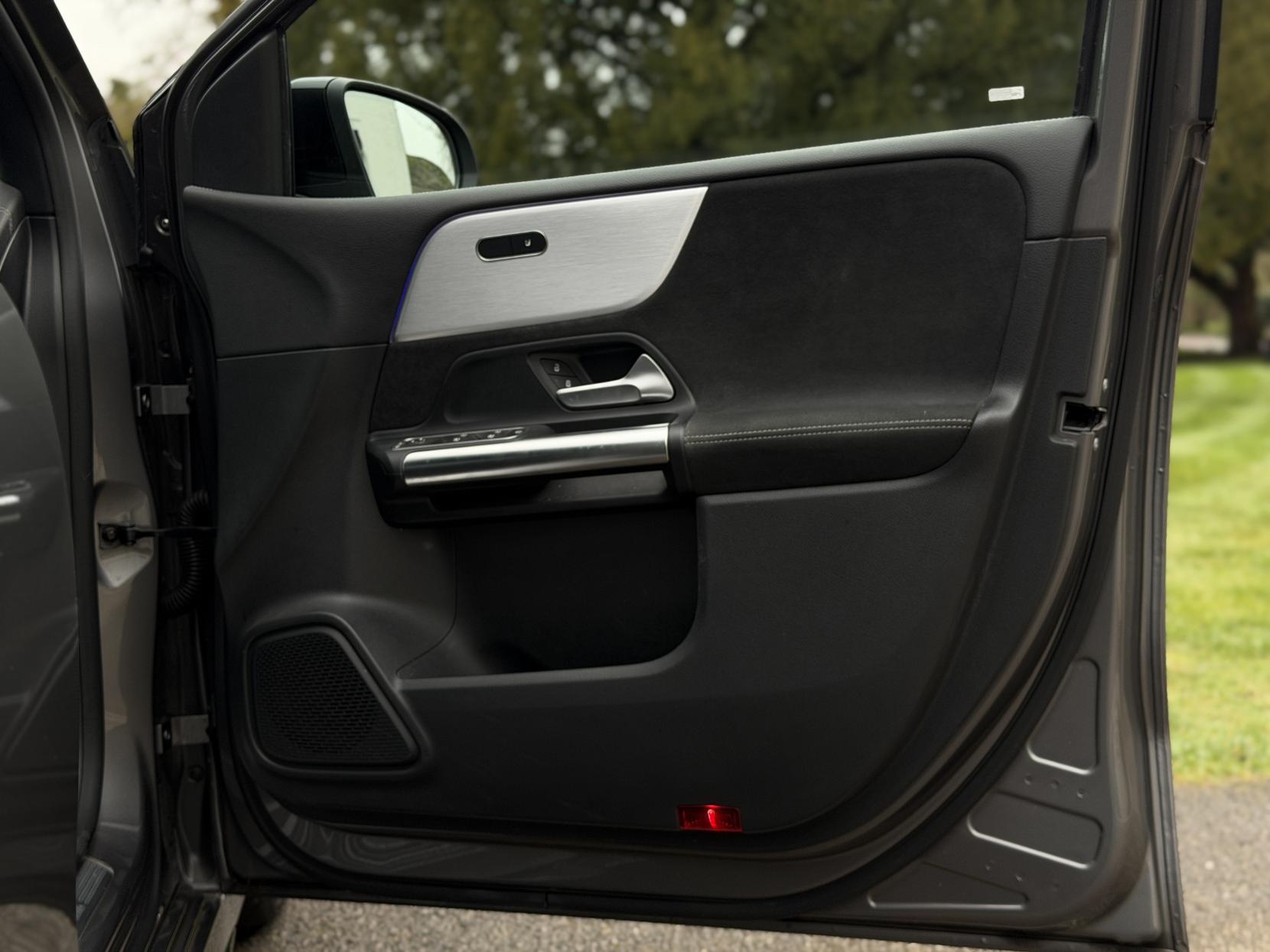 Mercedes-Benz B Class 2.0 B200d AMG Line Edition (Executive) MPV 5dr Diesel 8G-DCT Euro 6 (s/s) (150 ps)