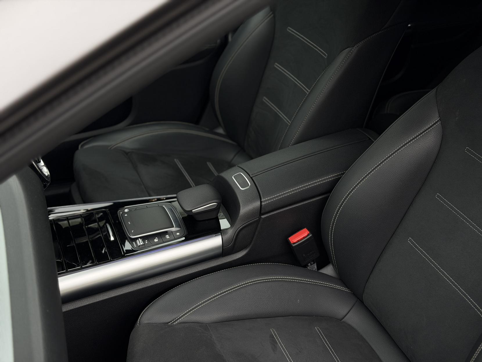 Mercedes-Benz B Class 2.0 B200d AMG Line Edition (Executive) MPV 5dr Diesel 8G-DCT Euro 6 (s/s) (150 ps)