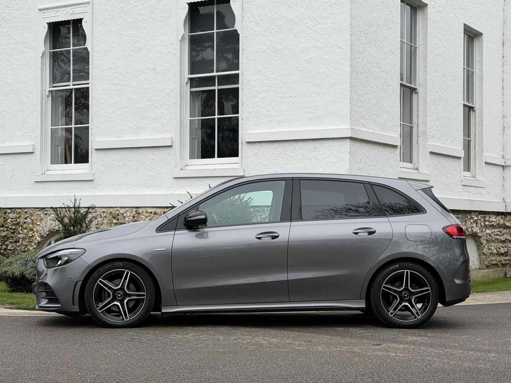 Mercedes-Benz B Class 2.0 B200d AMG Line Edition (Executive) MPV 5dr Diesel 8G-DCT Euro 6 (s/s) (150 ps)