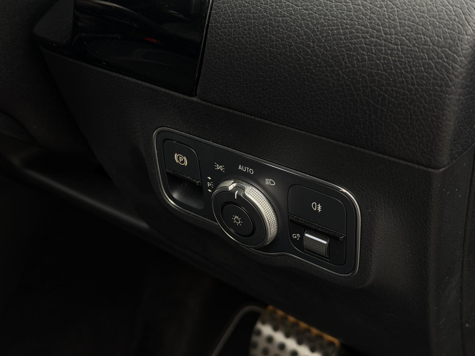 Mercedes-Benz B Class 2.0 B200d AMG Line Edition (Executive) MPV 5dr Diesel 8G-DCT Euro 6 (s/s) (150 ps)