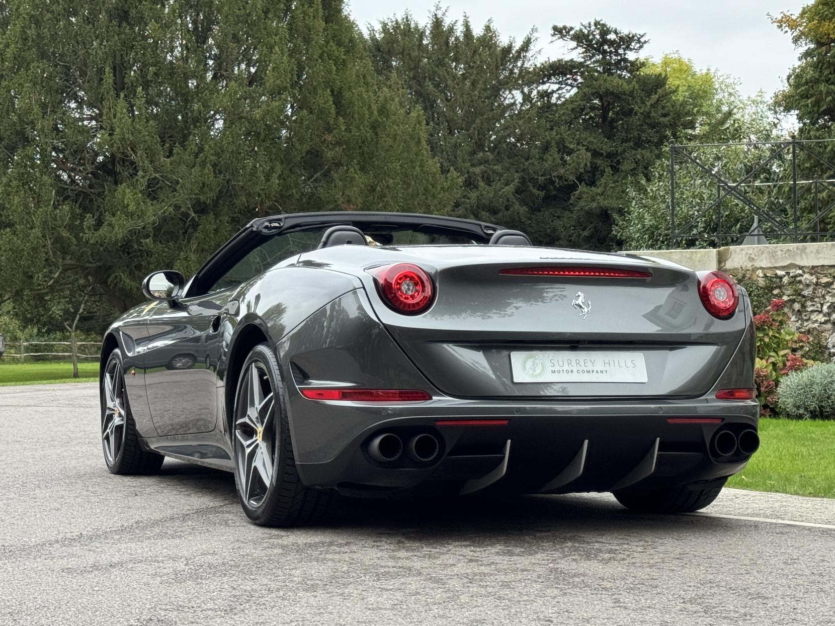 Ferrari California 3.8 V8 T Convertible 2dr Petrol F1 DCT Euro 6 (s/s) (560 ps)