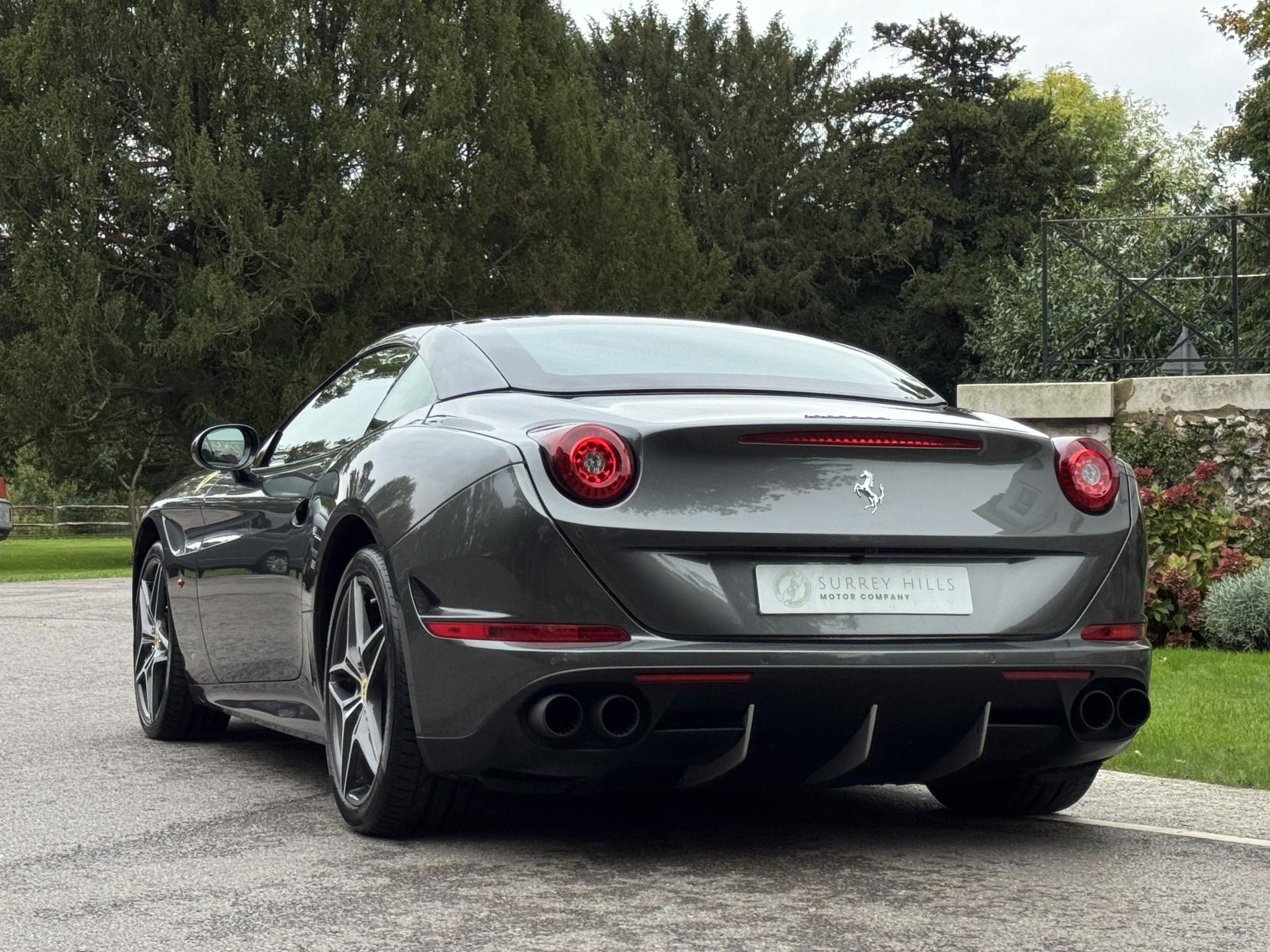 Ferrari California 3.8 V8 T Convertible 2dr Petrol F1 DCT Euro 6 (s/s) (560 ps)