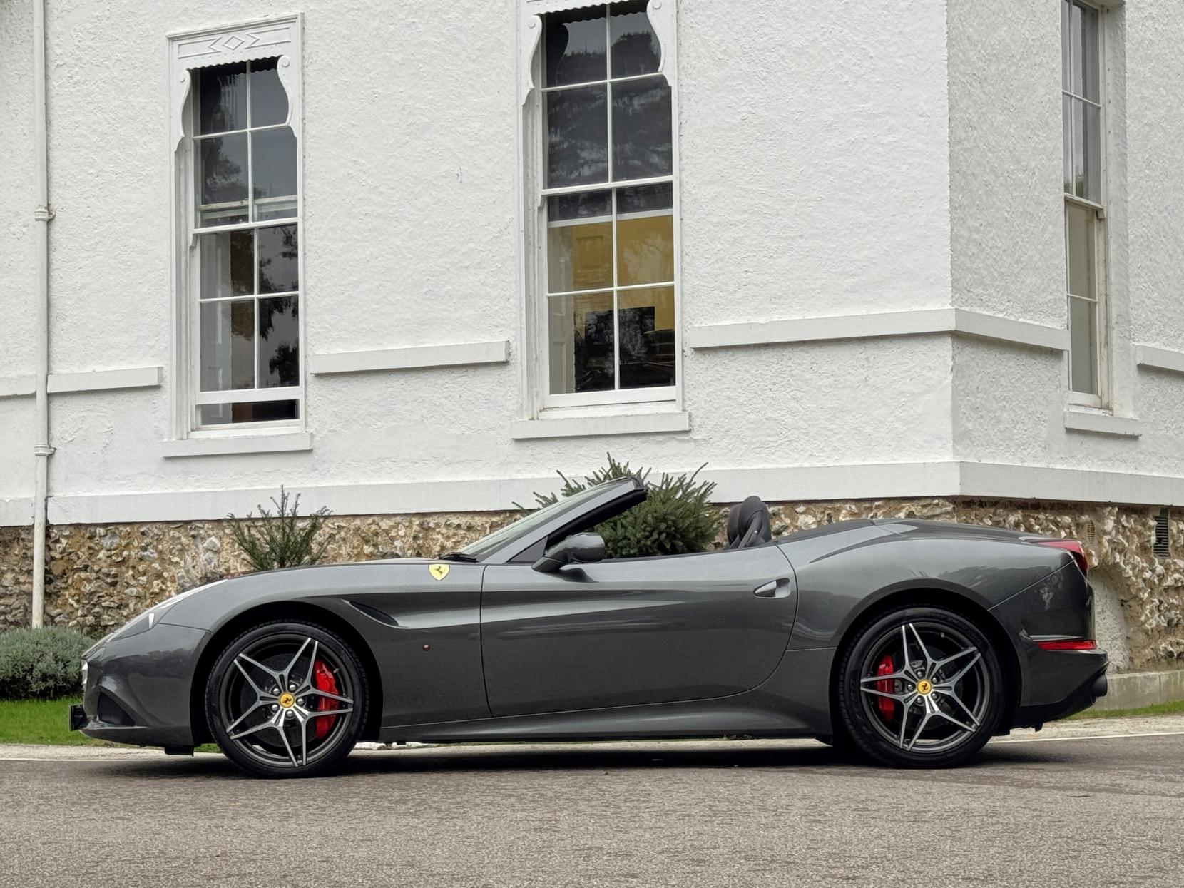 Ferrari California 3.8 V8 T Convertible 2dr Petrol F1 DCT Euro 6 (s/s) (560 ps)