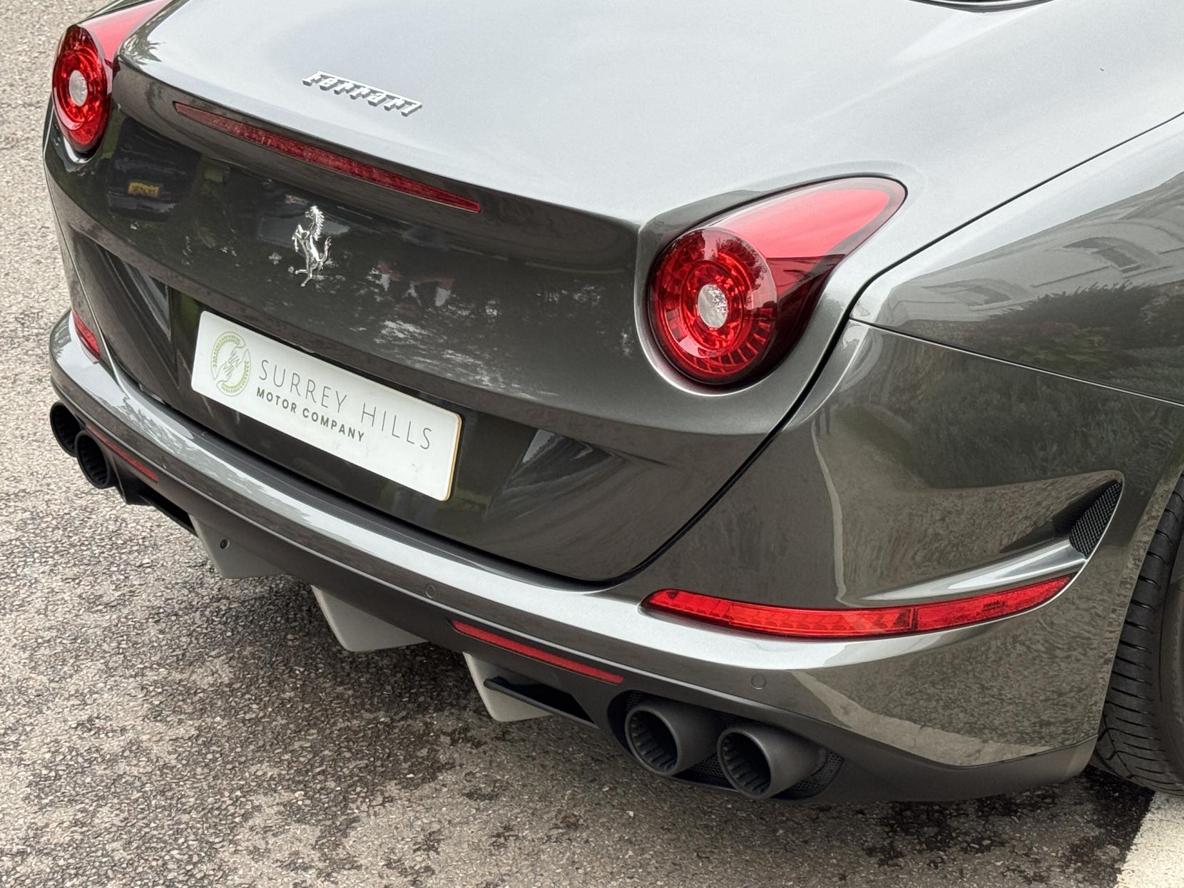 Ferrari California 3.8 V8 T Convertible 2dr Petrol F1 DCT Euro 6 (s/s) (560 ps)