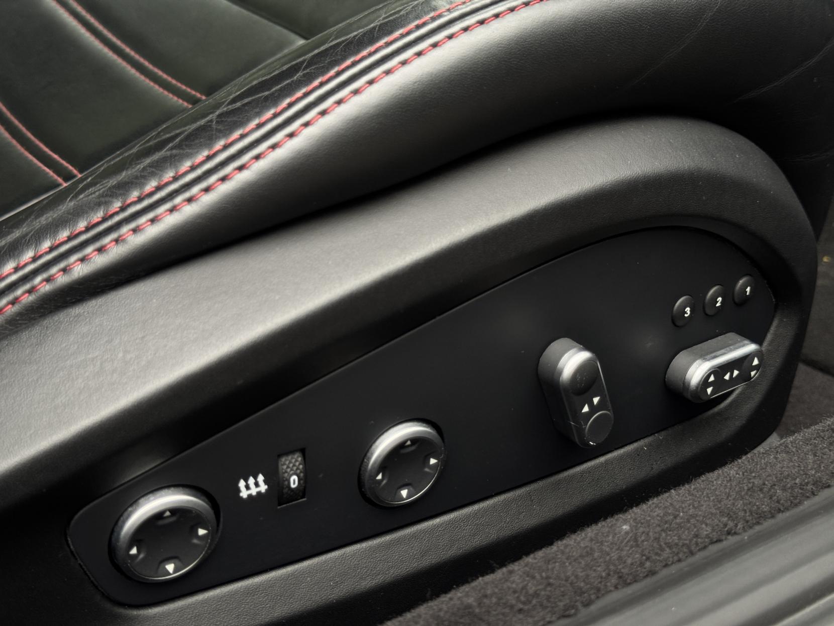 Ferrari California 3.8 V8 T Convertible 2dr Petrol F1 DCT Euro 6 (s/s) (560 ps)