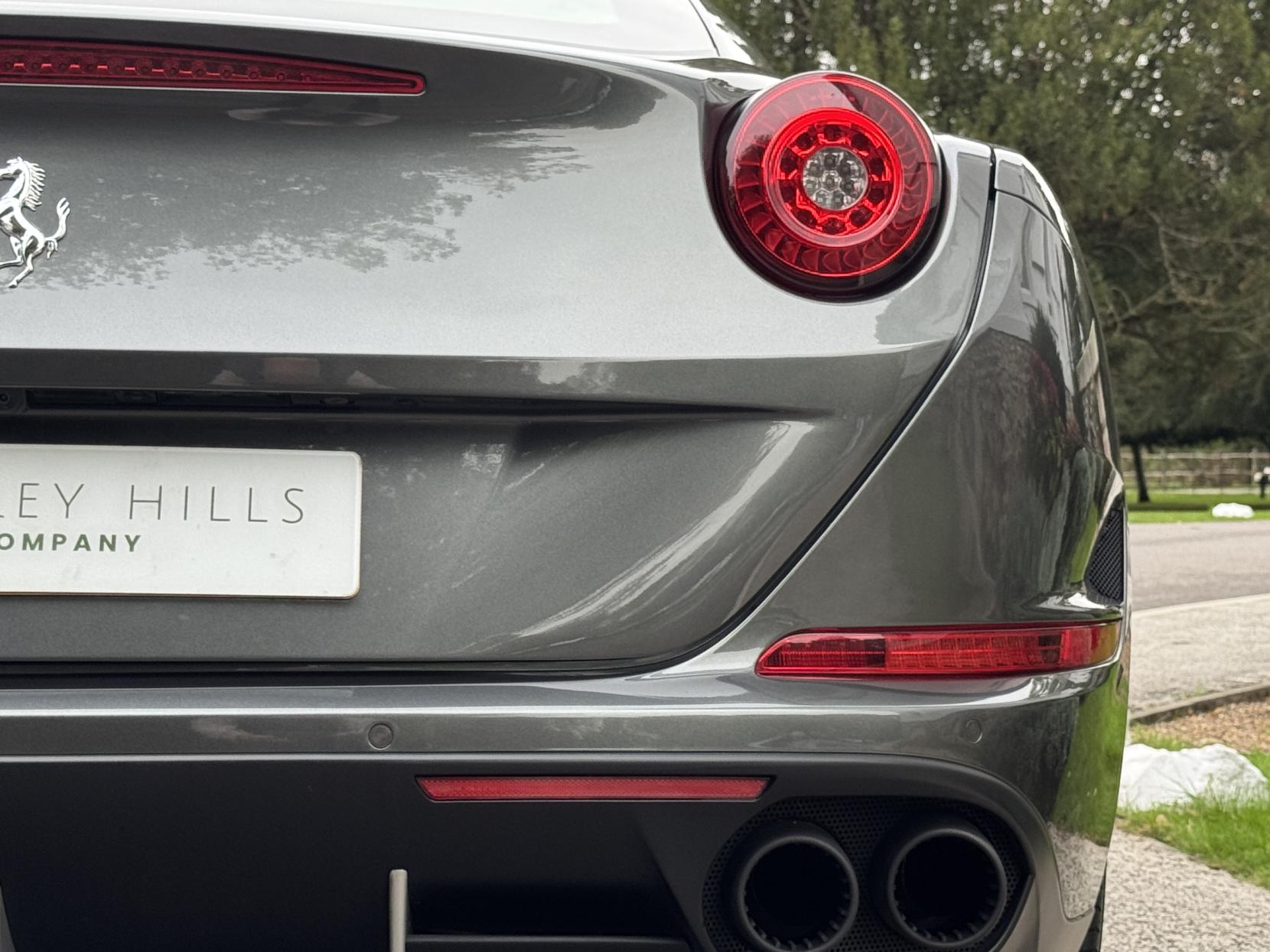 Ferrari California 3.8 V8 T Convertible 2dr Petrol F1 DCT Euro 6 (s/s) (560 ps)
