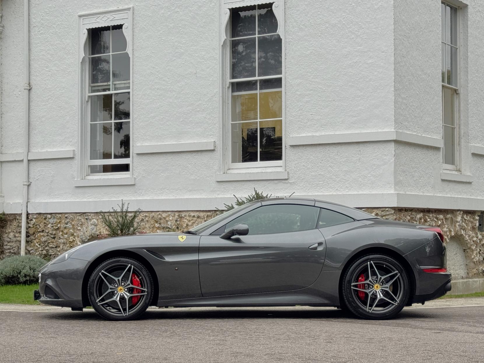 Ferrari California 3.8 V8 T Convertible 2dr Petrol F1 DCT Euro 6 (s/s) (560 ps)