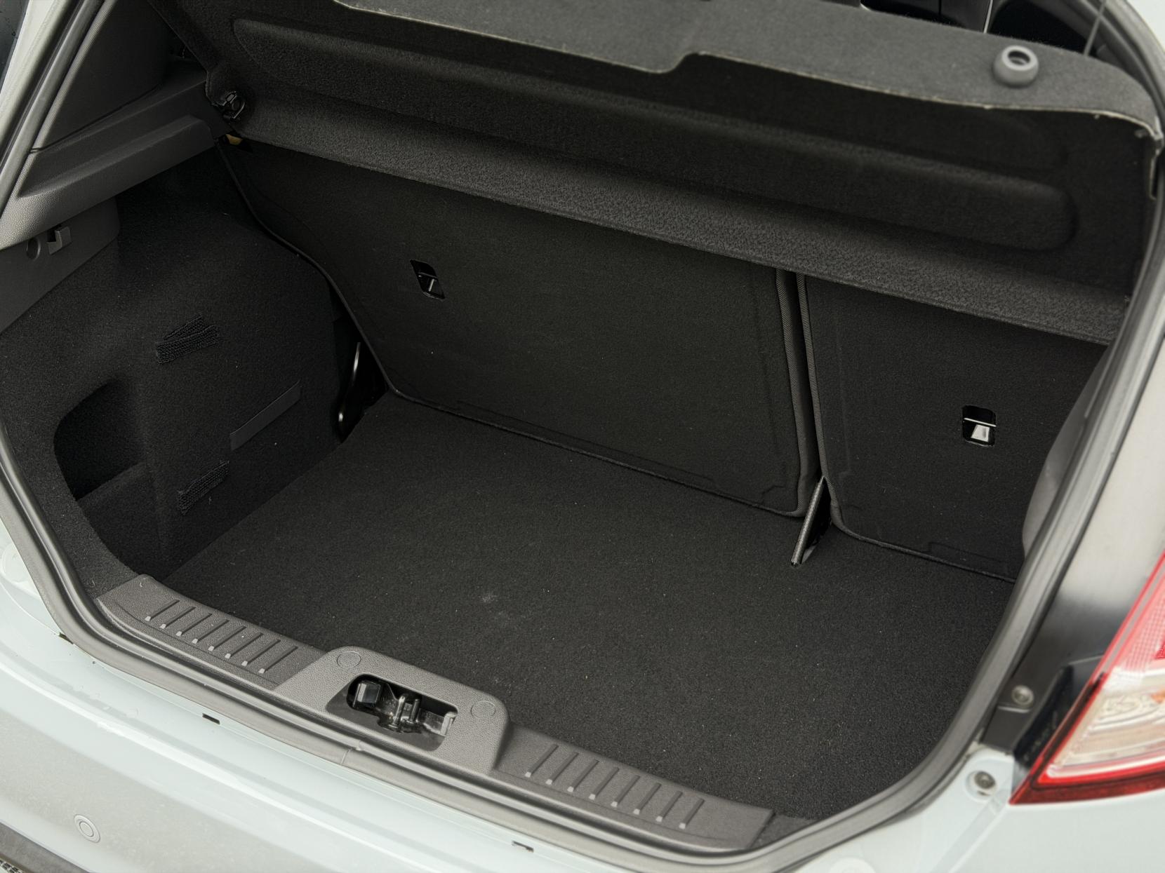 Ford Fiesta 1.6T EcoBoost ST-200 Hatchback 3dr Petrol Manual Euro 6 (200 ps)