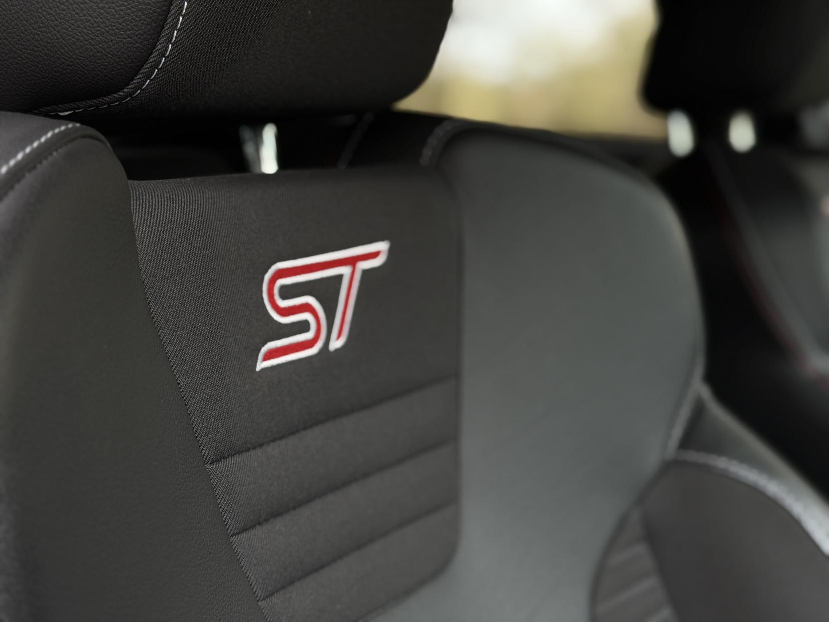 Ford Fiesta 1.6T EcoBoost ST-200 Hatchback 3dr Petrol Manual Euro 6 (200 ps)