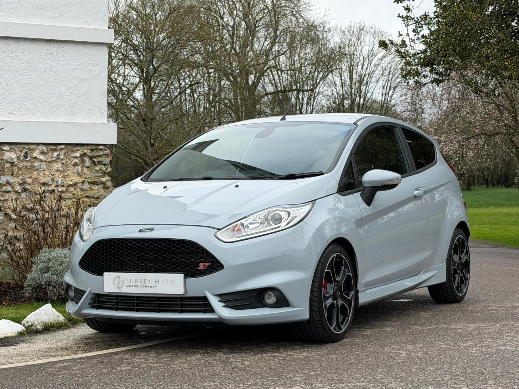Ford Fiesta 1.6T EcoBoost ST-200 Hatchback 3dr Petrol Manual Euro 6 (200 ps)