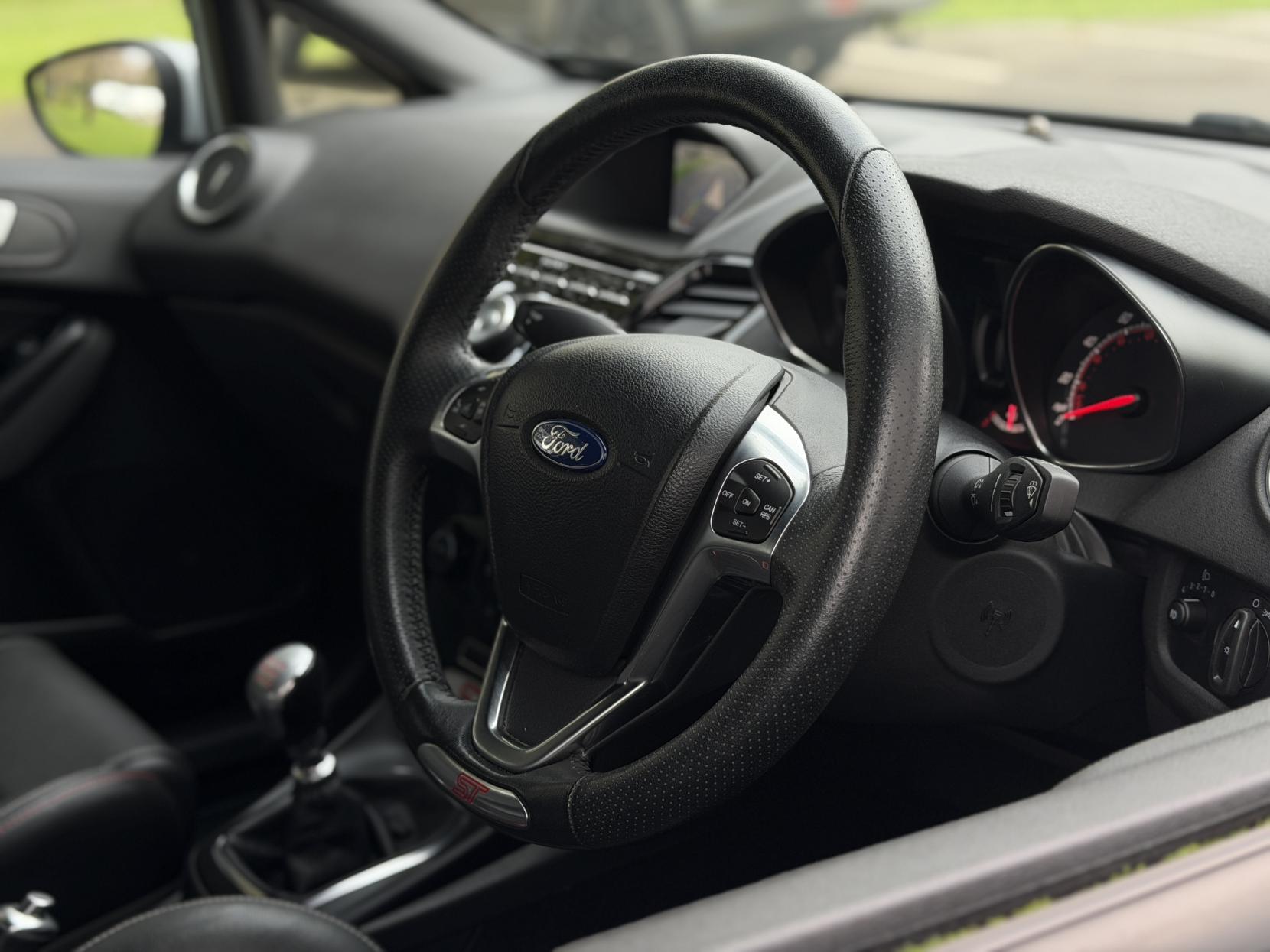 Ford Fiesta 1.6T EcoBoost ST-200 Hatchback 3dr Petrol Manual Euro 6 (200 ps)