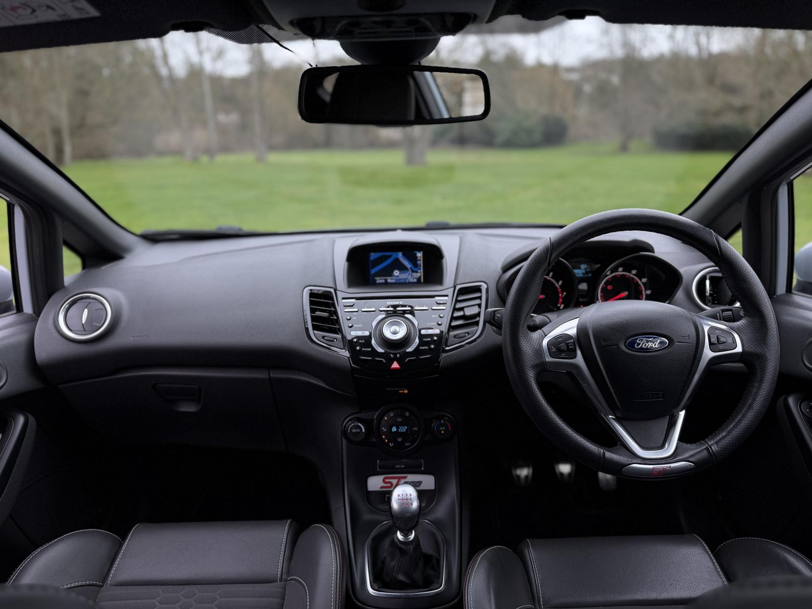 Ford Fiesta 1.6T EcoBoost ST-200 Hatchback 3dr Petrol Manual Euro 6 (200 ps)