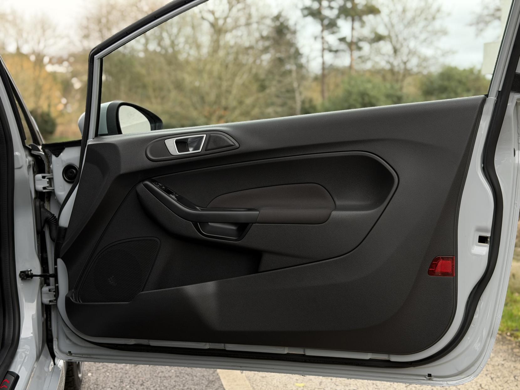 Ford Fiesta 1.6T EcoBoost ST-200 Hatchback 3dr Petrol Manual Euro 6 (200 ps)