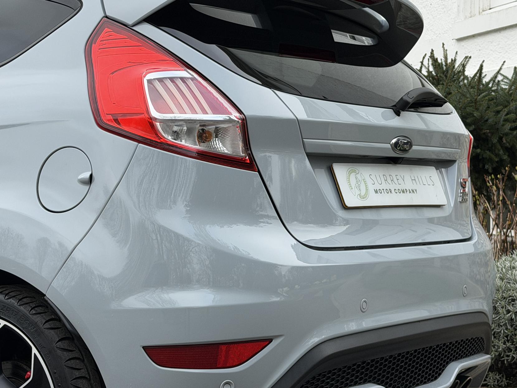 Ford Fiesta 1.6T EcoBoost ST-200 Hatchback 3dr Petrol Manual Euro 6 (200 ps)