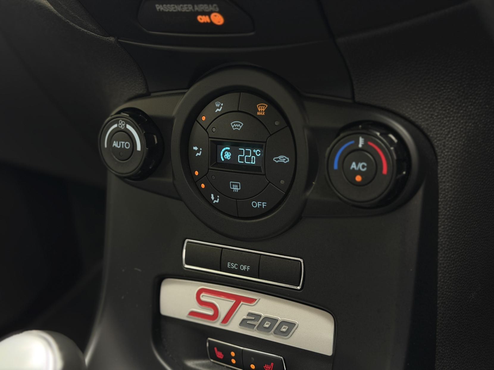 Ford Fiesta 1.6T EcoBoost ST-200 Hatchback 3dr Petrol Manual Euro 6 (200 ps)