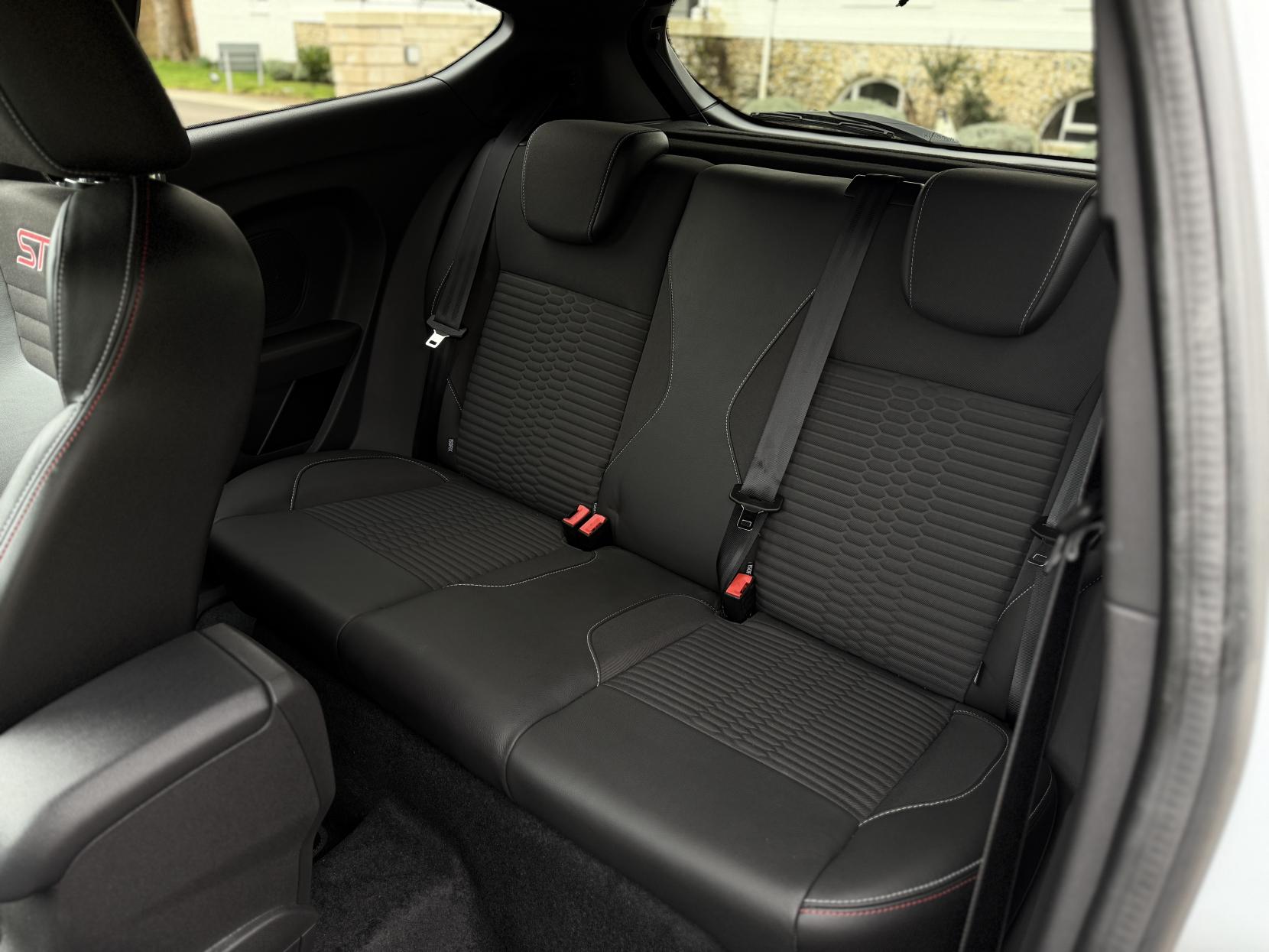 Ford Fiesta 1.6T EcoBoost ST-200 Hatchback 3dr Petrol Manual Euro 6 (200 ps)