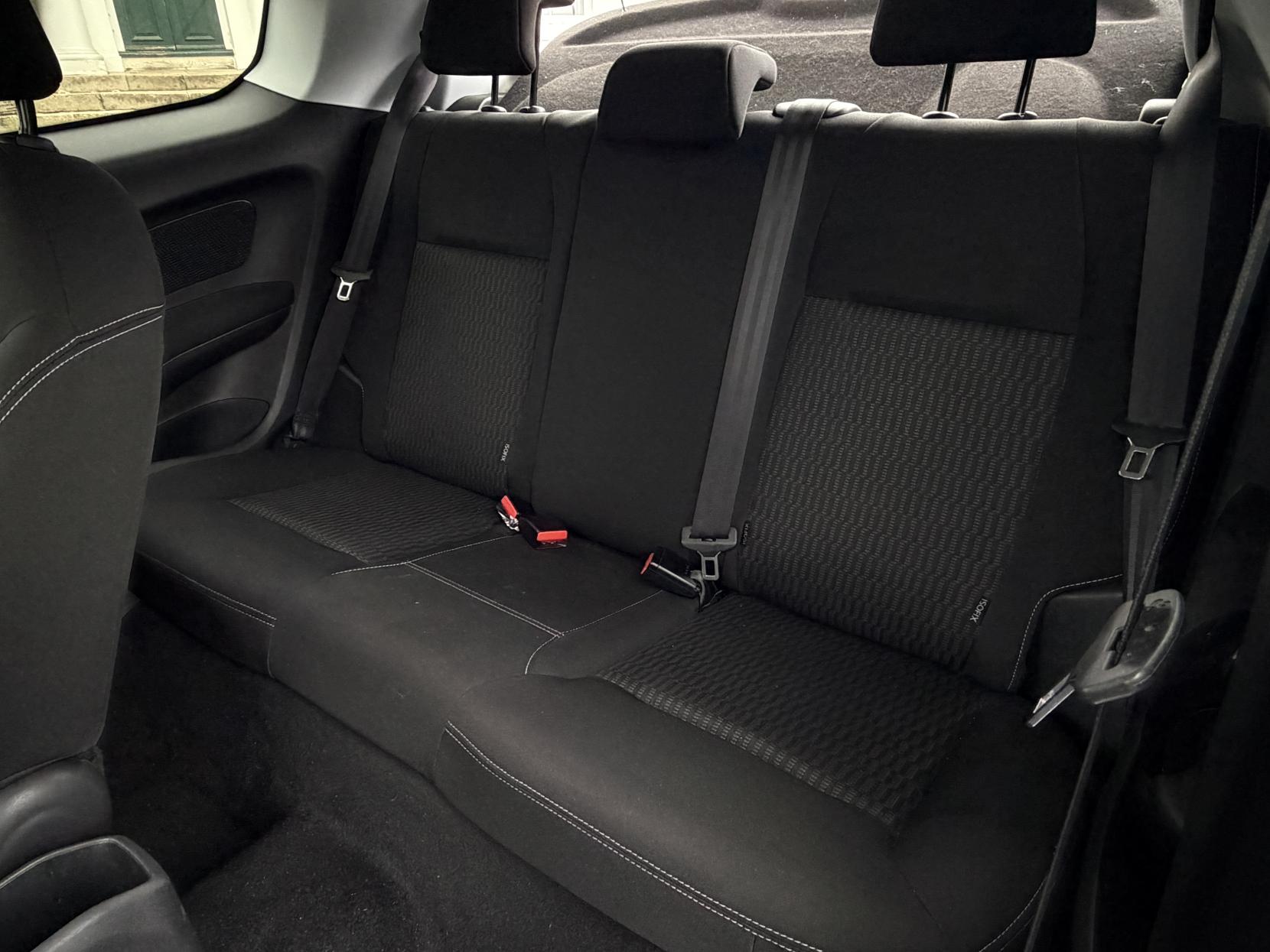 Peugeot 208 1.2 PureTech Black Edition Hatchback 3dr Petrol Manual Euro 6 (82 ps)