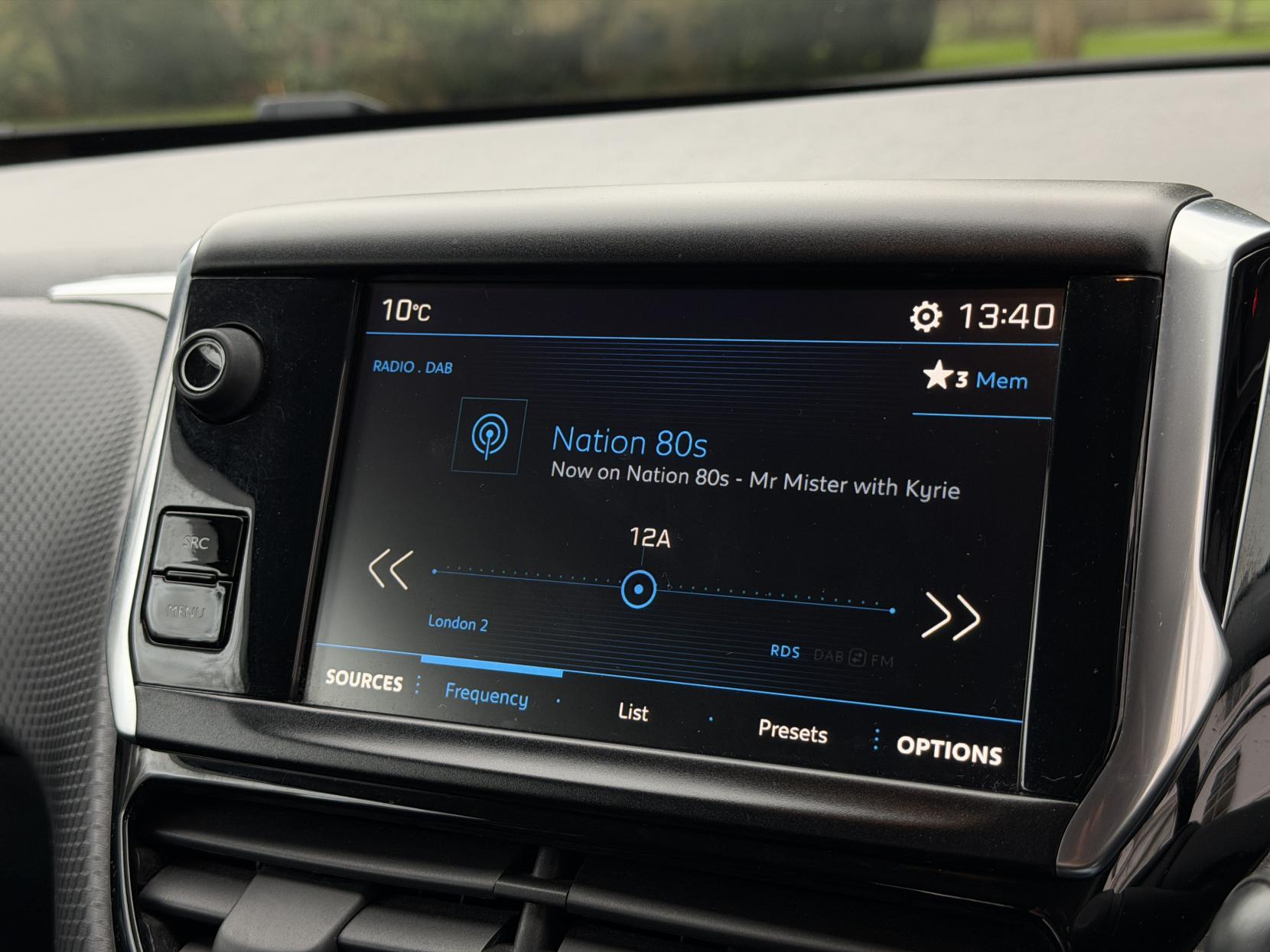 Peugeot 208 1.2 PureTech Black Edition Hatchback 3dr Petrol Manual Euro 6 (82 ps)