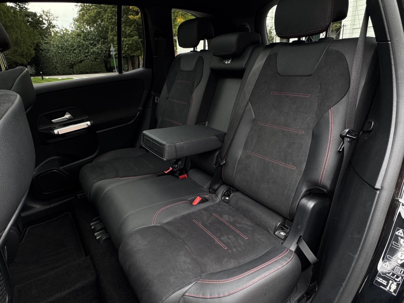 Mercedes-Benz GLB 1.3 GLB200 AMG Line (Premium Plus 2) SUV 5dr Petrol 7G-DCT Euro 6 (s/s) (163 ps)