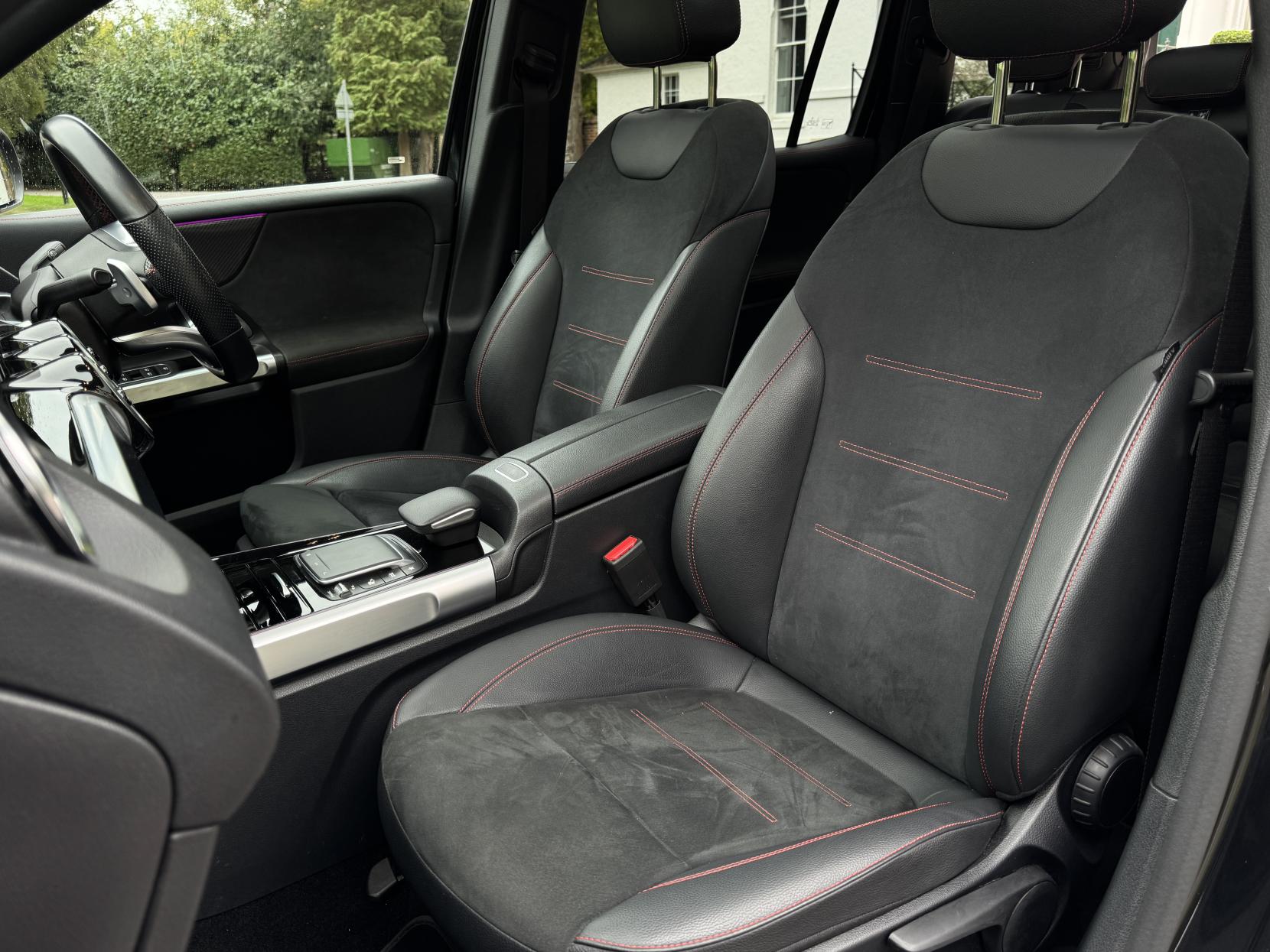 Mercedes-Benz GLB 1.3 GLB200 AMG Line (Premium Plus 2) SUV 5dr Petrol 7G-DCT Euro 6 (s/s) (163 ps)