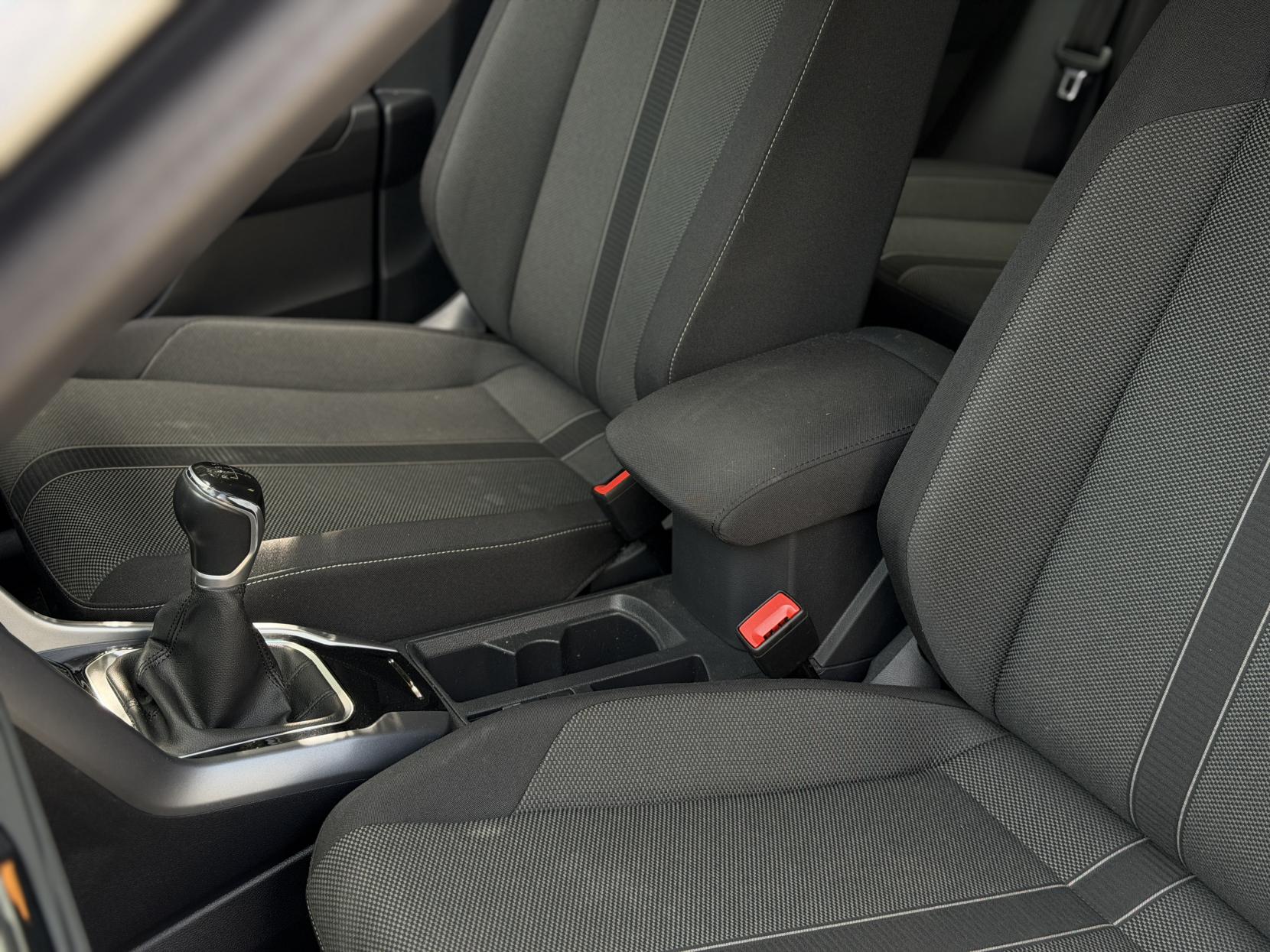 Volkswagen T-Roc 1.0 TSI Life SUV 5dr Petrol Manual Euro 6 (s/s) (110 ps)