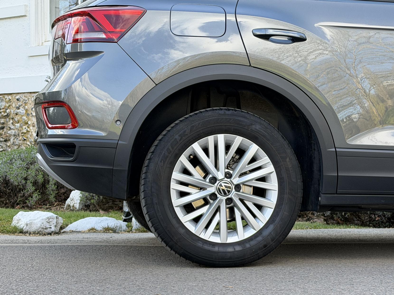 Volkswagen T-Roc 1.0 TSI Life SUV 5dr Petrol Manual Euro 6 (s/s) (110 ps)