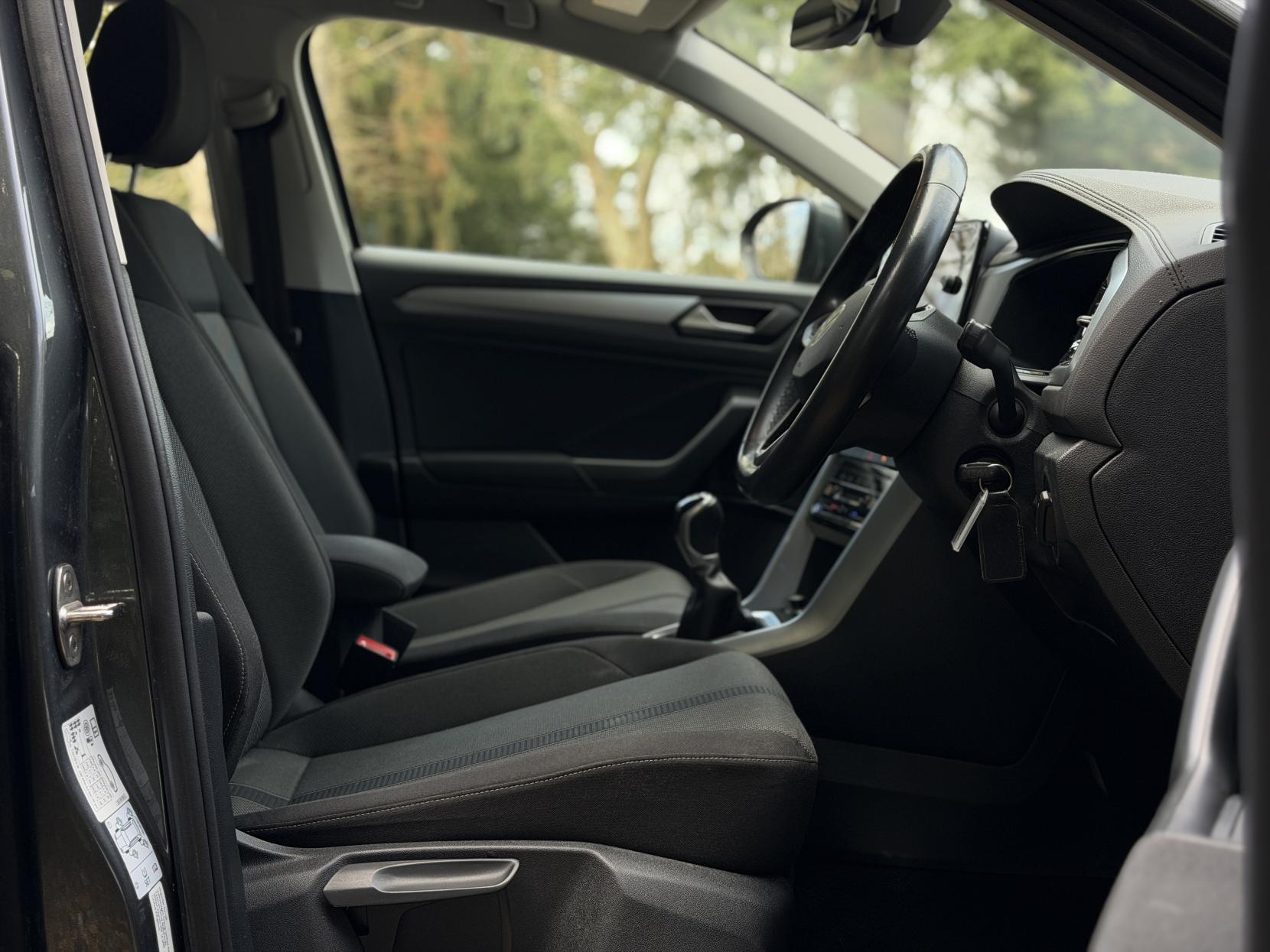 Volkswagen T-Roc 1.0 TSI Life SUV 5dr Petrol Manual Euro 6 (s/s) (110 ps)