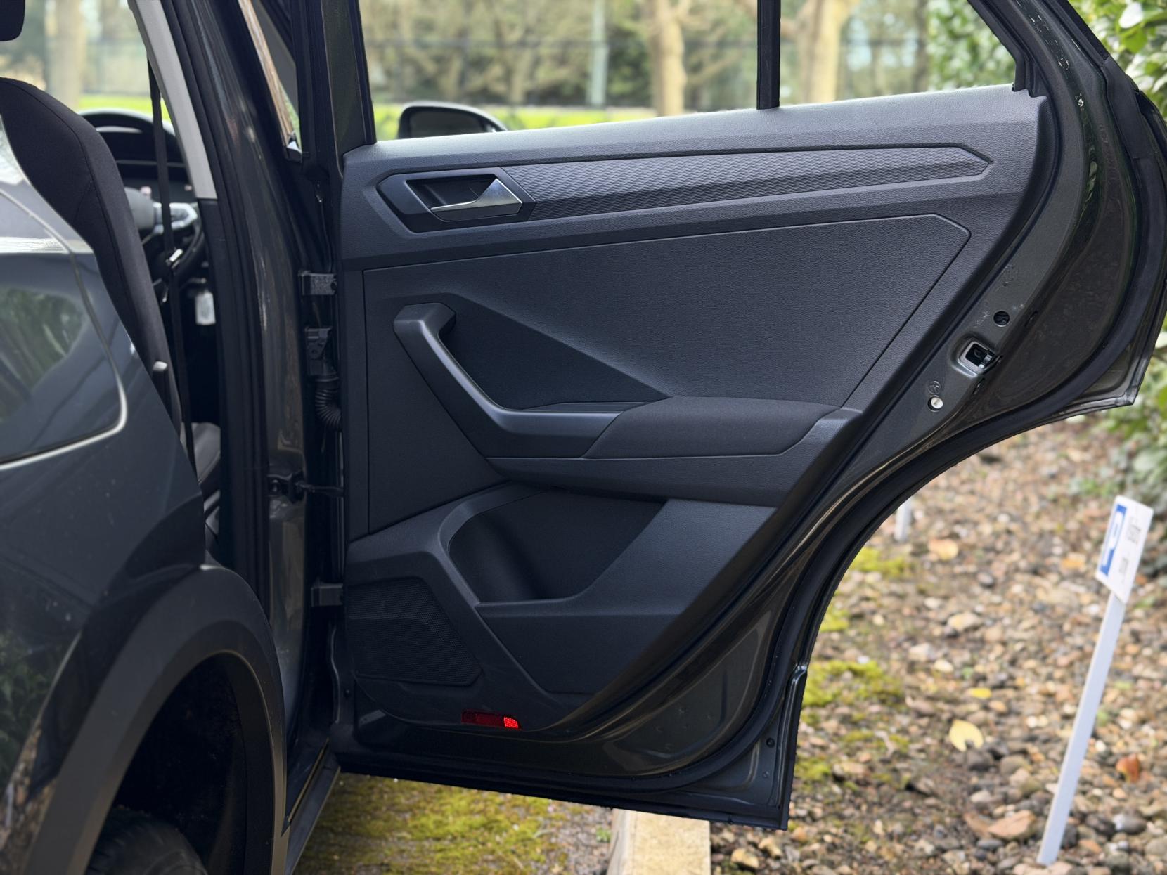 Volkswagen T-Roc 1.0 TSI Life SUV 5dr Petrol Manual Euro 6 (s/s) (110 ps)