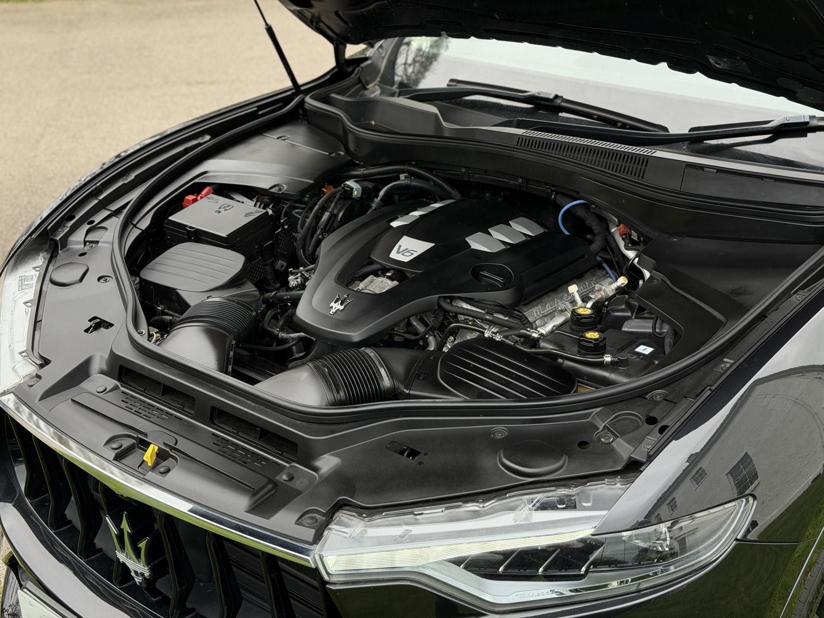 Maserati Levante 3.0 V6 GranSport Nerissimo SUV 5dr Petrol ZF 4WD Euro 6 (s/s) (350 ps)