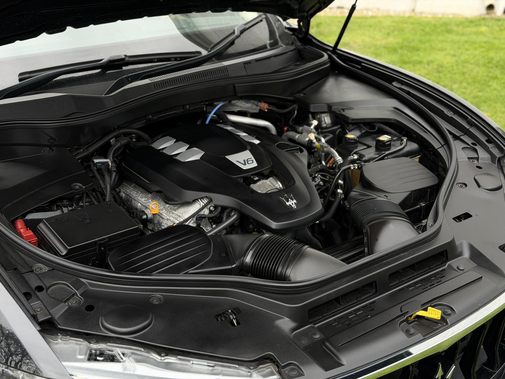 Maserati Levante 3.0 V6 GranSport Nerissimo SUV 5dr Petrol ZF 4WD Euro 6 (s/s) (350 ps)