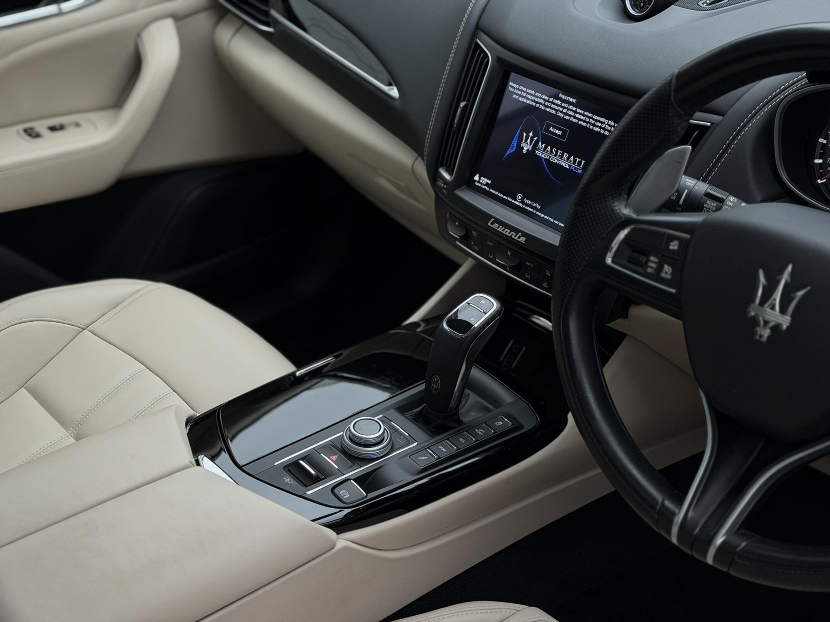 Maserati Levante 3.0 V6 GranSport Nerissimo SUV 5dr Petrol ZF 4WD Euro 6 (s/s) (350 ps)