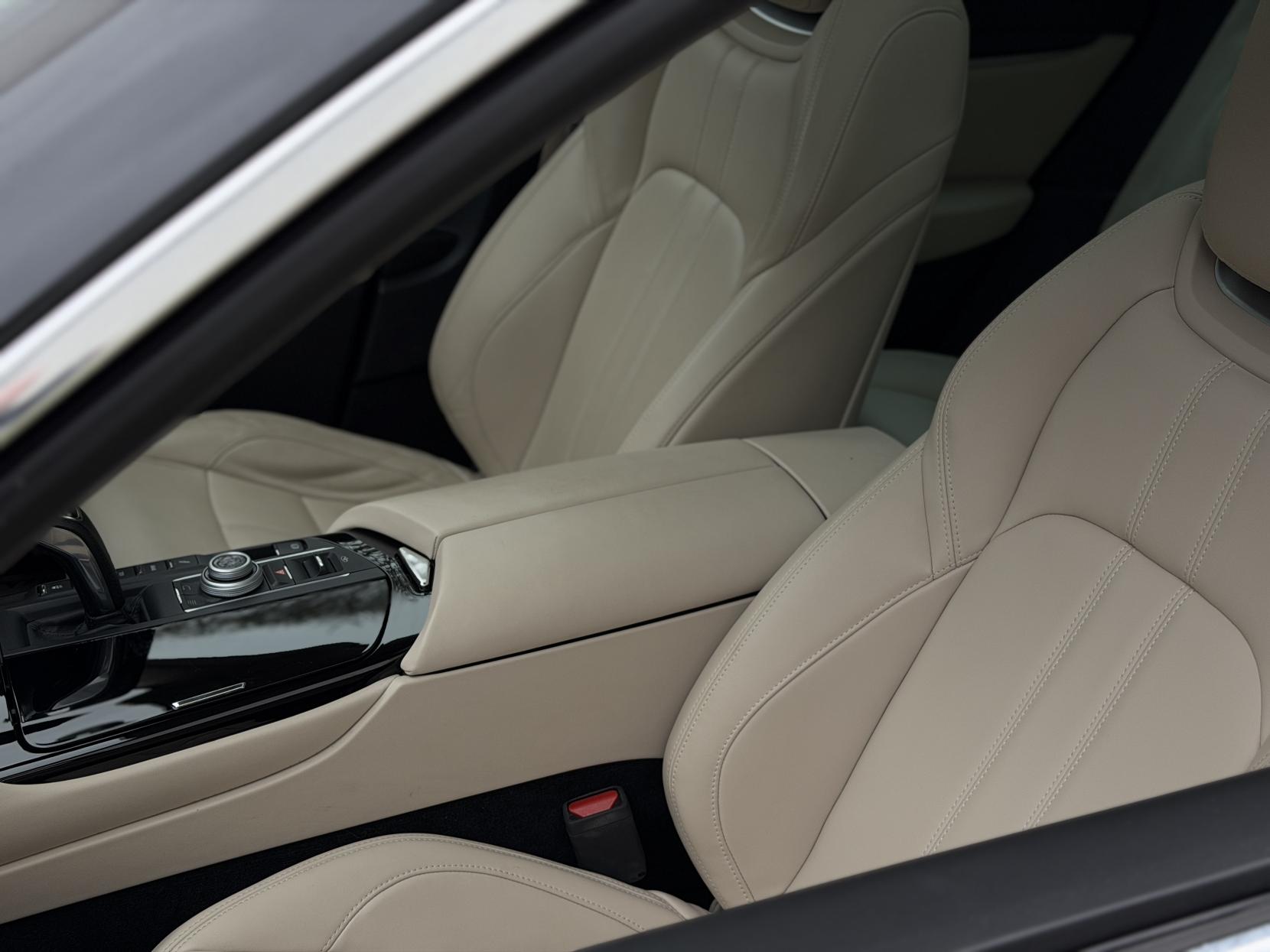 Maserati Levante 3.0 V6 GranSport Nerissimo SUV 5dr Petrol ZF 4WD Euro 6 (s/s) (350 ps)