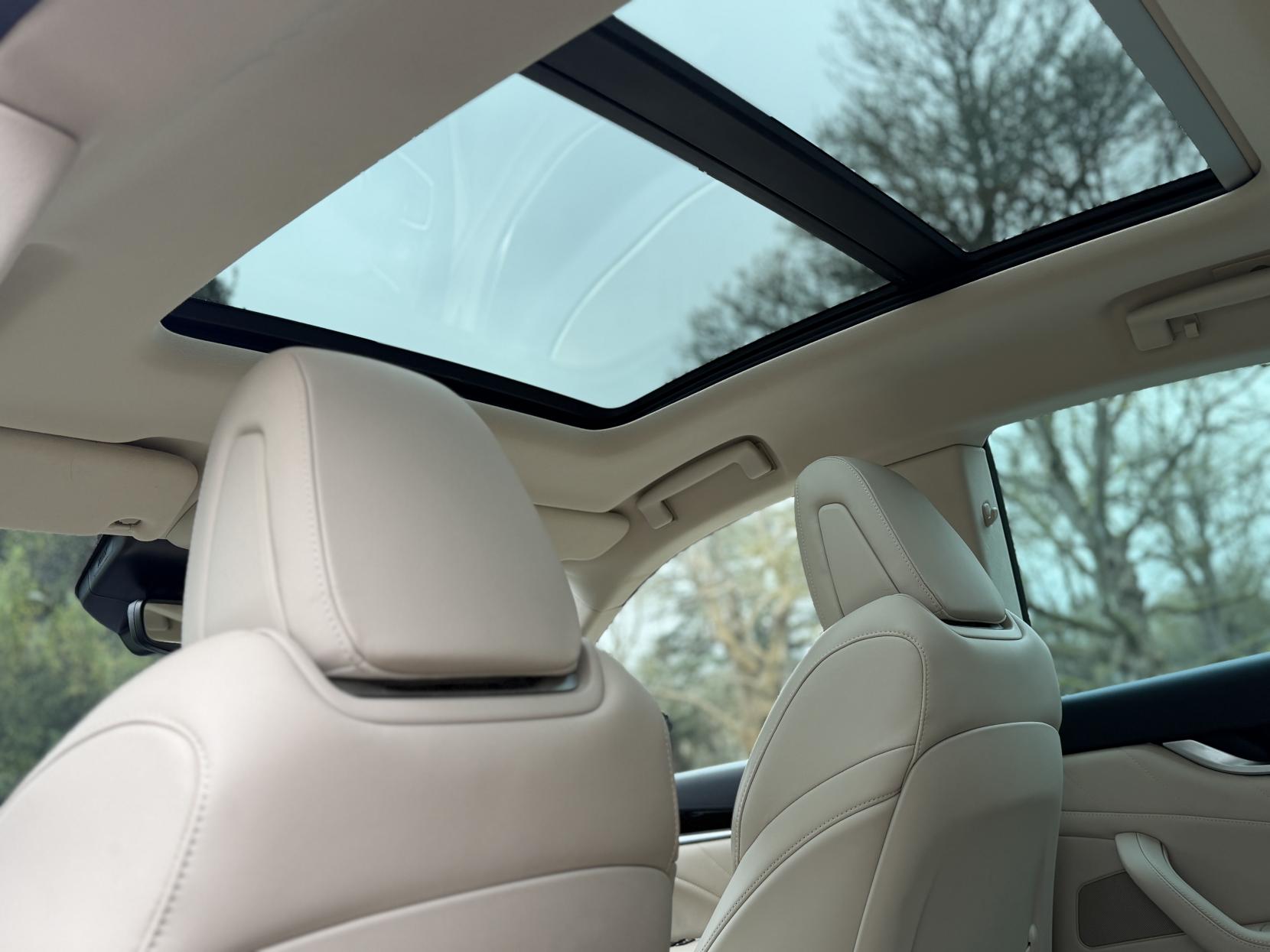 Maserati Levante 3.0 V6 GranSport Nerissimo SUV 5dr Petrol ZF 4WD Euro 6 (s/s) (350 ps)