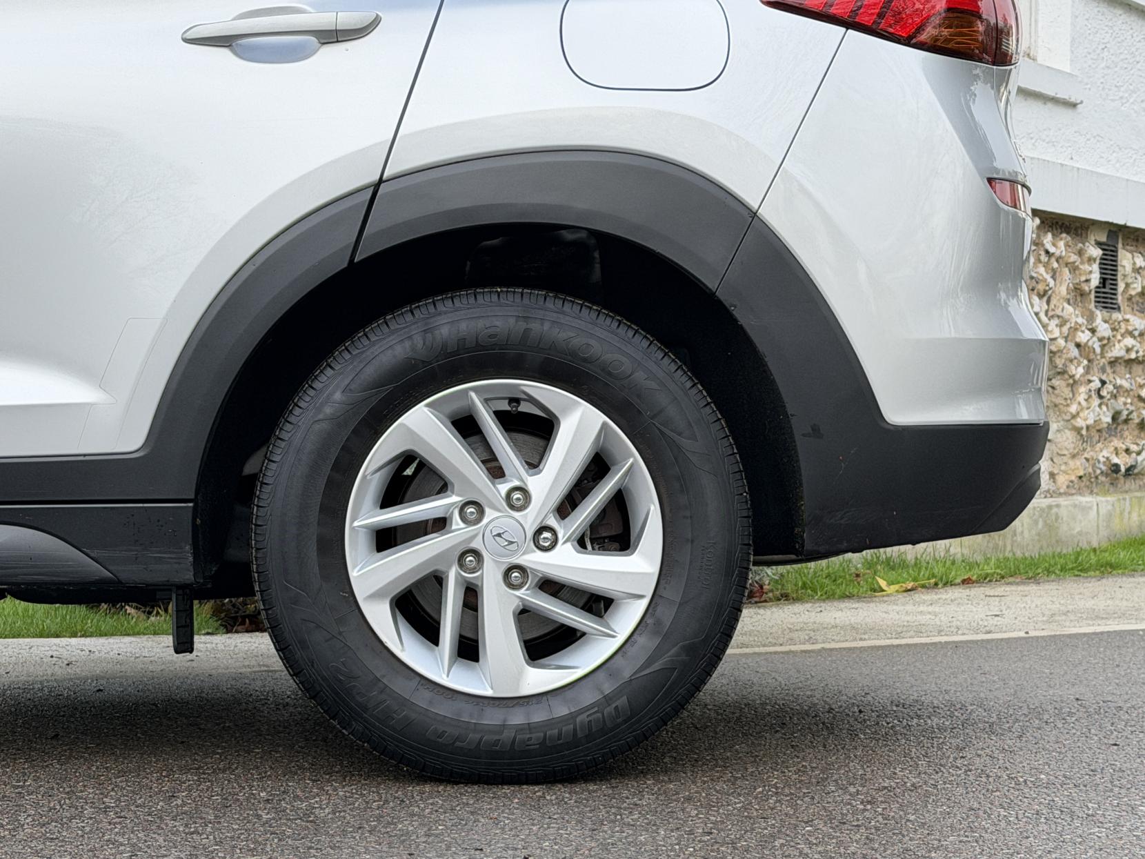 Hyundai TUCSON 1.6 GDi S Connect SUV 5dr Petrol Manual Euro 6 (s/s) (132 ps)