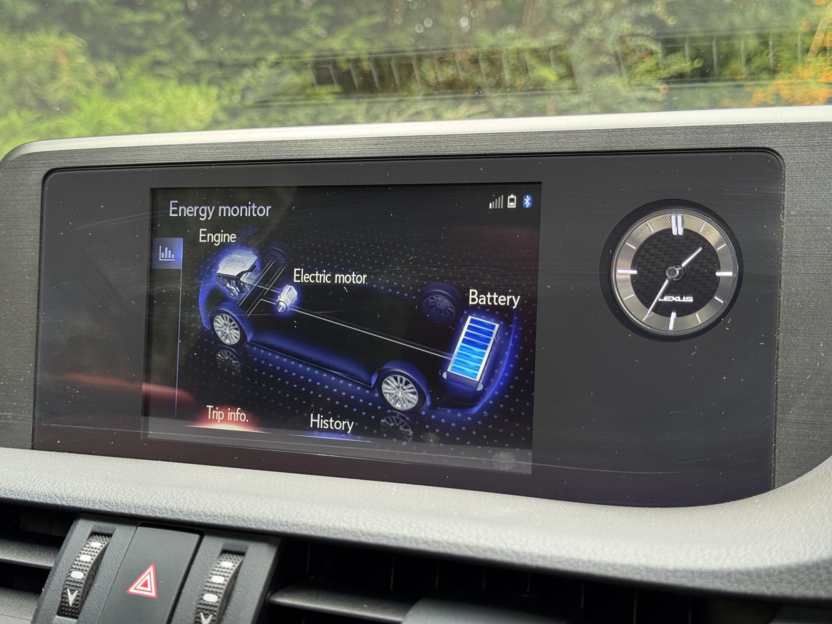 Lexus ES 2.5 300h F Sport Saloon 4dr Petrol Hybrid E-CVT Euro 6 (s/s) (218 ps)
