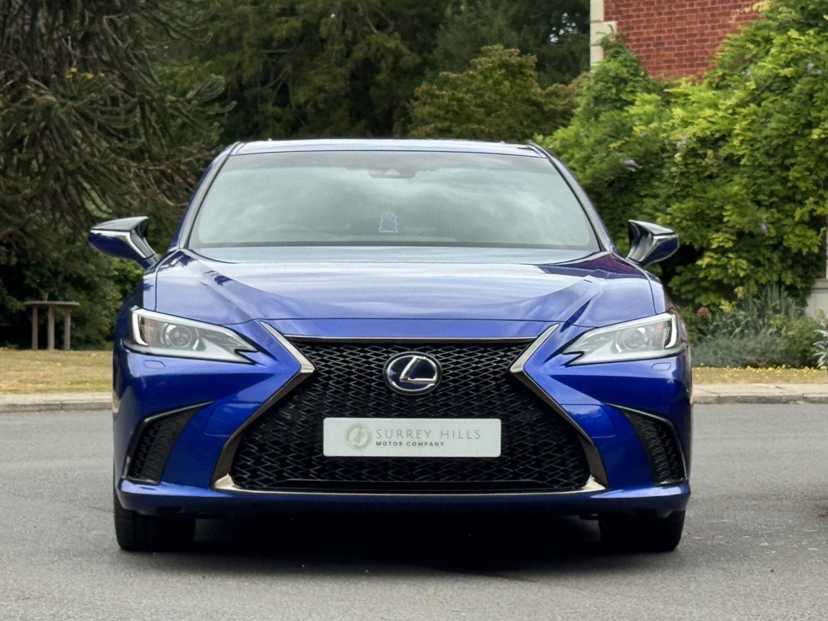 Lexus ES 2.5 300h F Sport Saloon 4dr Petrol Hybrid E-CVT Euro 6 (s/s) (218 ps)