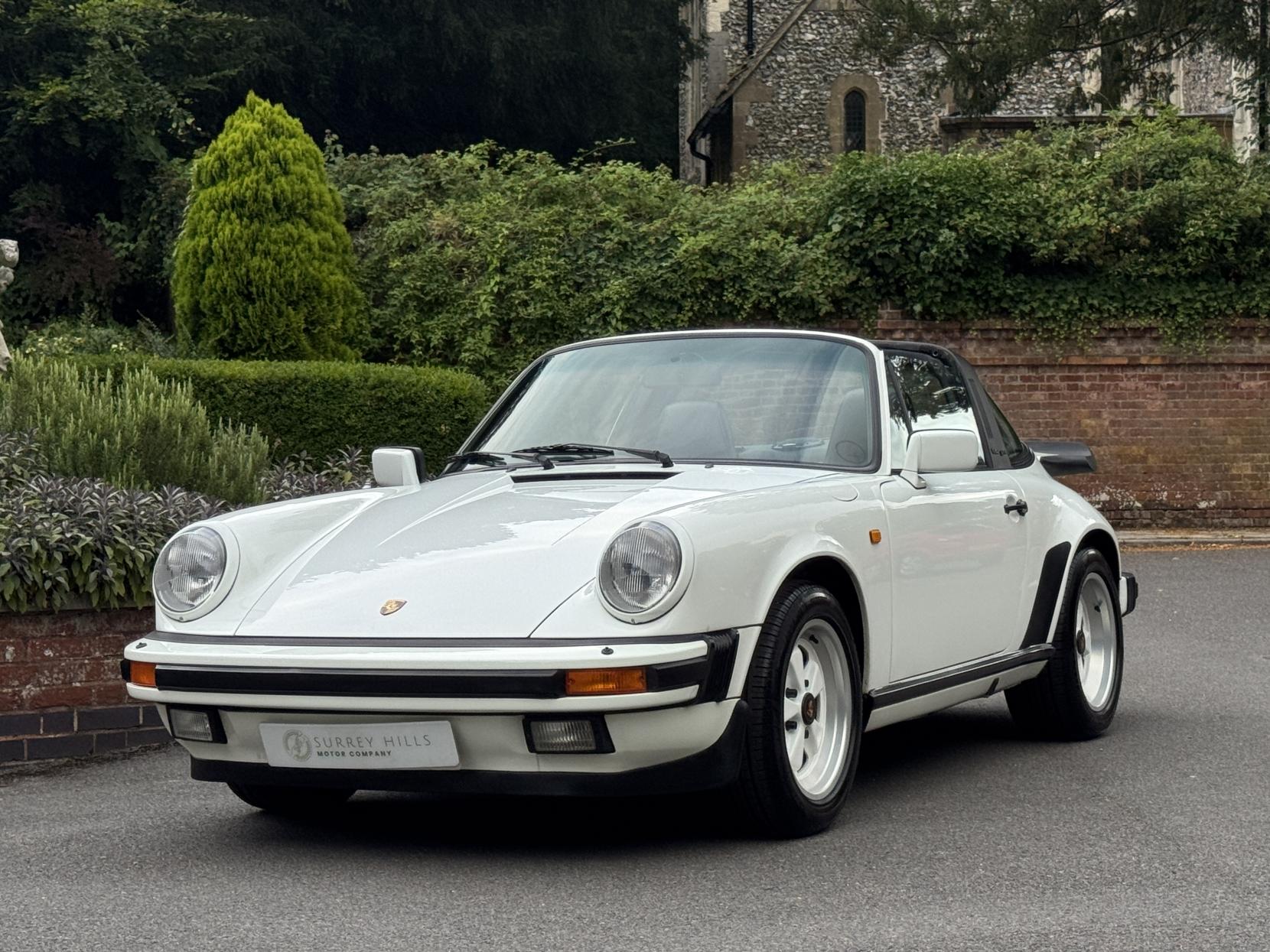 Porsche 911 3.2 Classic Carrera Targa 2dr Petrol Manual (231 bhp)