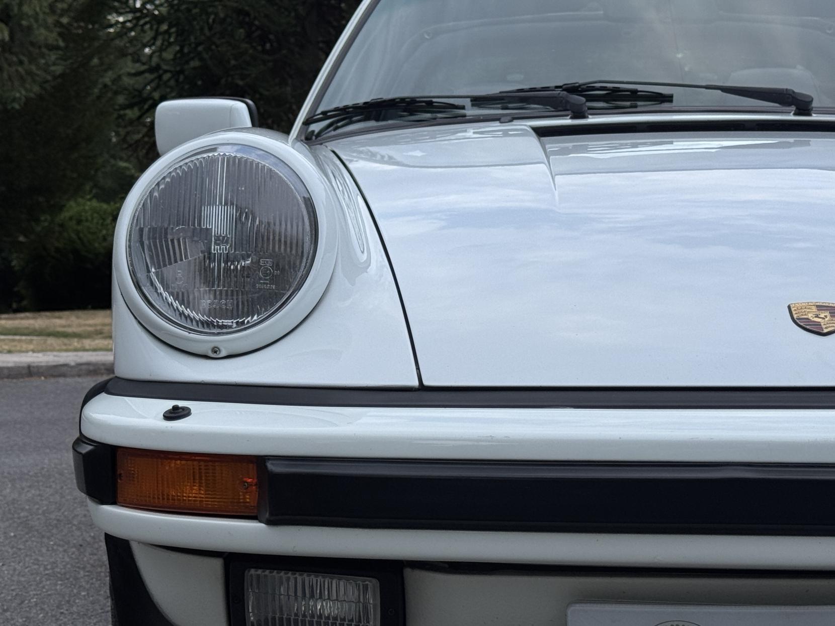 Porsche 911 3.2 Classic Carrera Targa 2dr Petrol Manual (231 bhp)