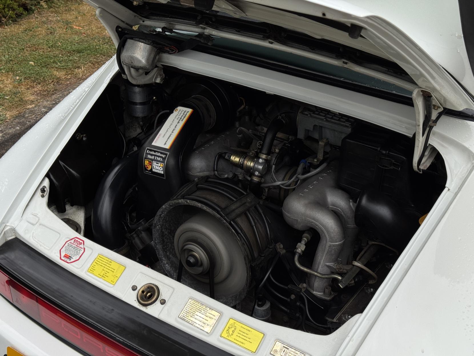 Porsche 911 3.2 Classic Carrera Targa 2dr Petrol Manual (231 bhp)