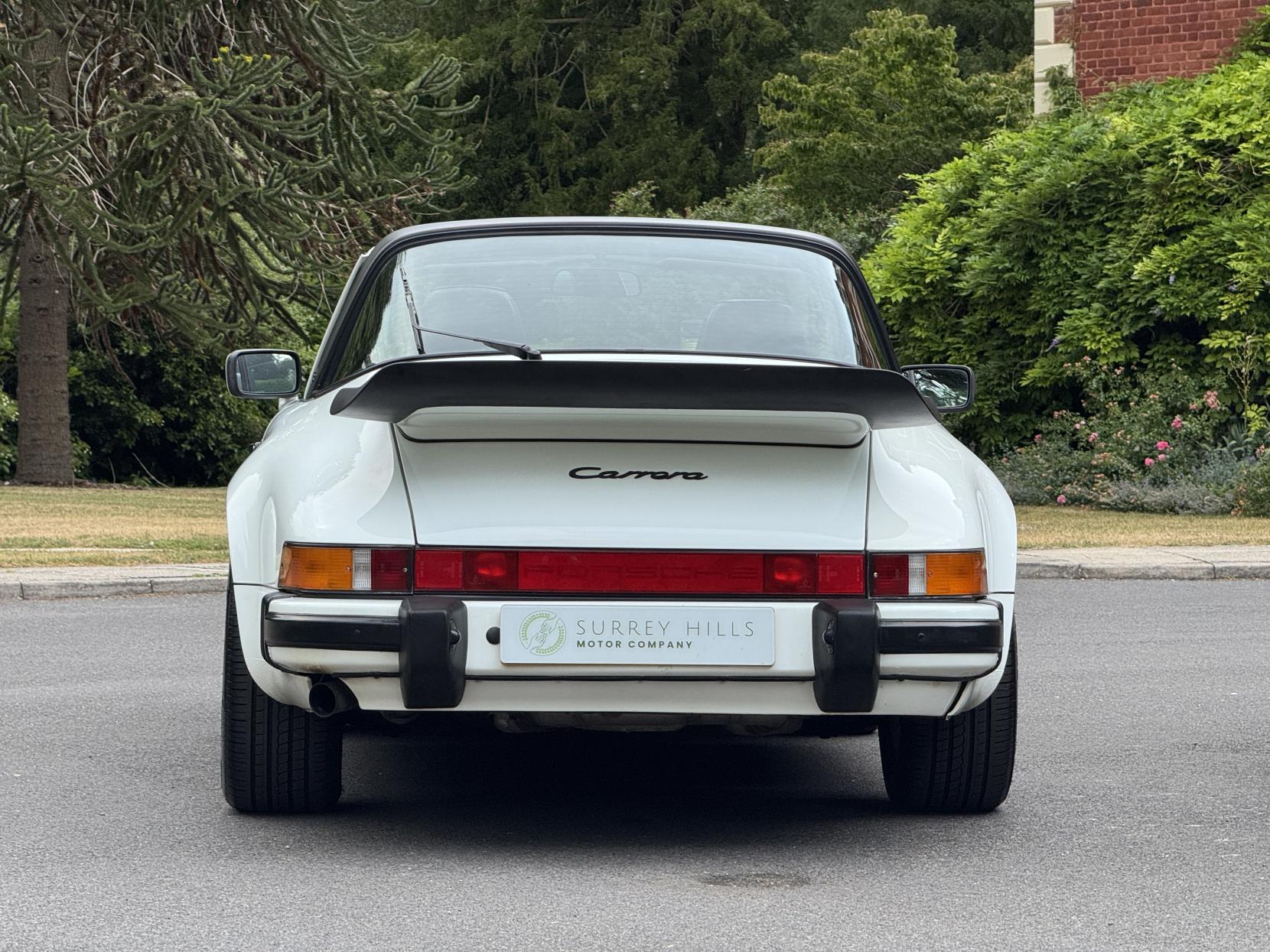 Porsche 911 3.2 Classic Carrera Targa 2dr Petrol Manual (231 bhp)