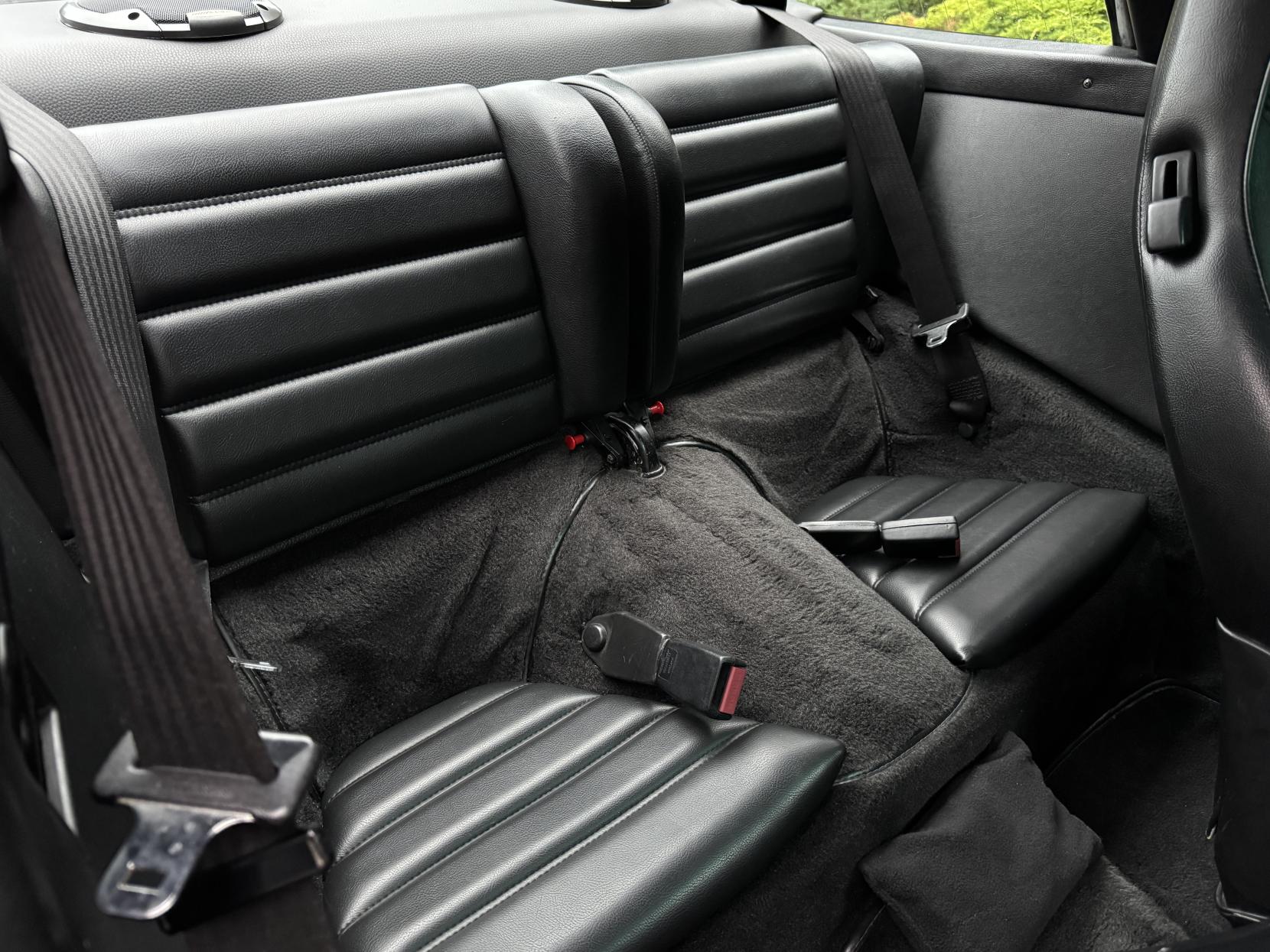Porsche 911 3.2 Classic Carrera Targa 2dr Petrol Manual (231 bhp)