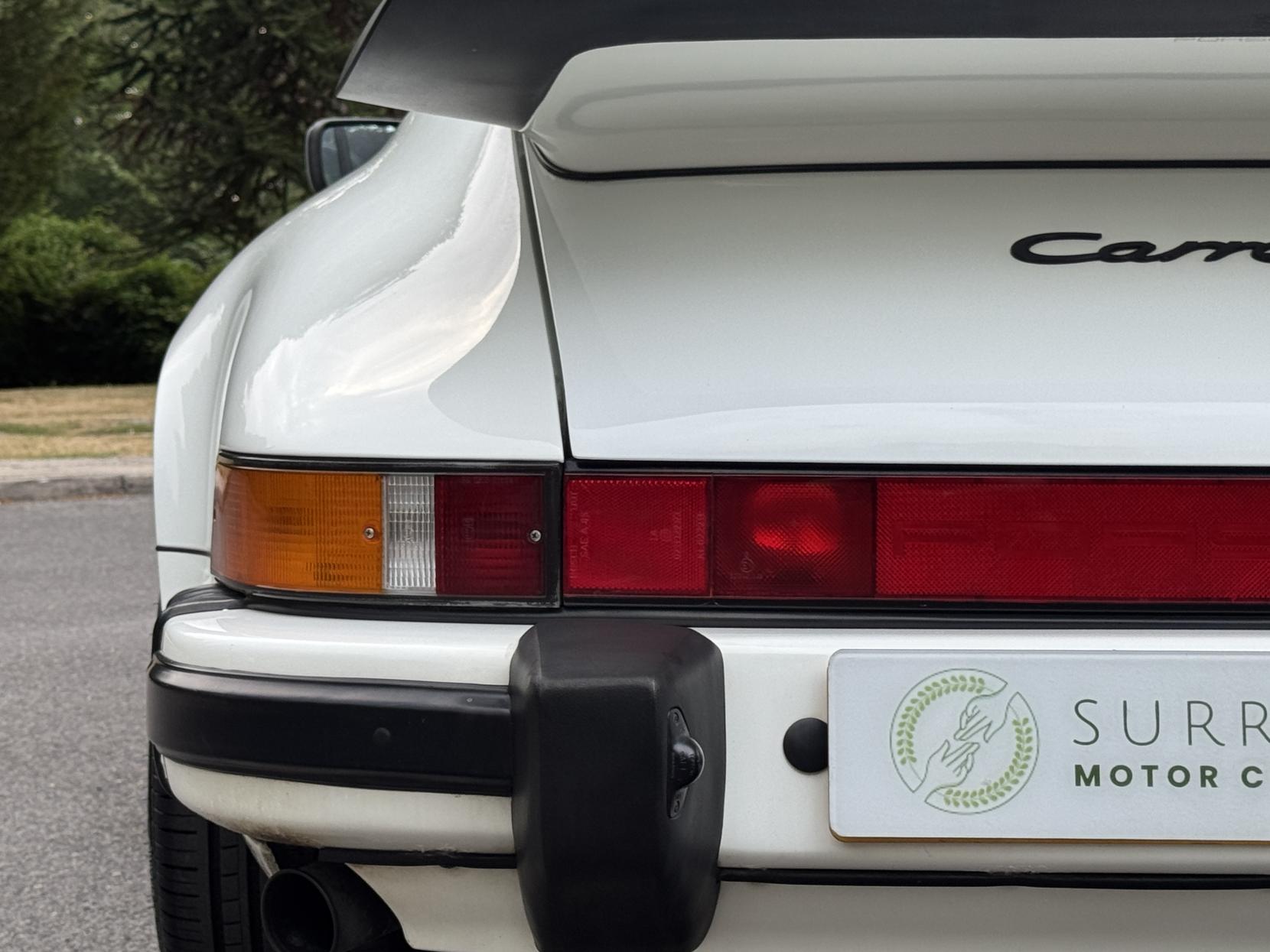 Porsche 911 3.2 Classic Carrera Targa 2dr Petrol Manual (231 bhp)