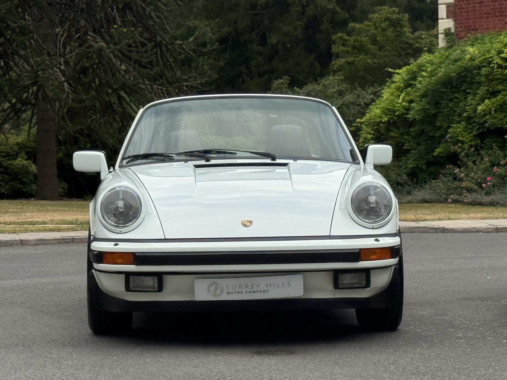 Porsche 911 3.2 Classic Carrera Targa 2dr Petrol Manual (231 bhp)