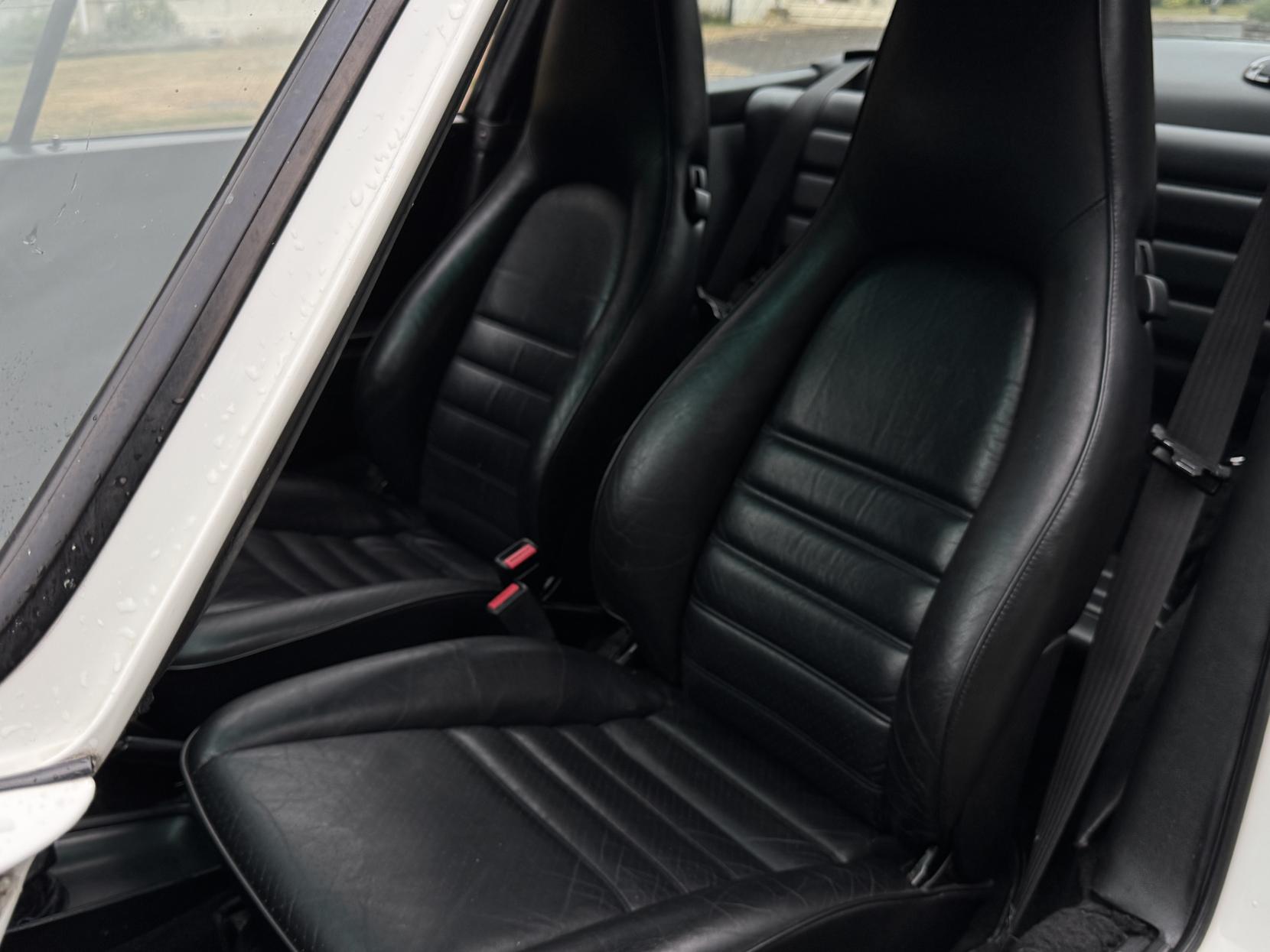 Porsche 911 3.2 Classic Carrera Targa 2dr Petrol Manual (231 bhp)