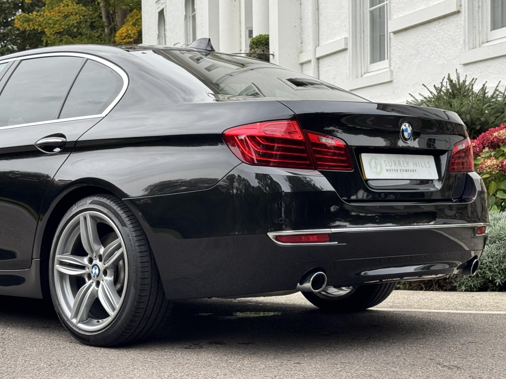 BMW 5 Series 3.0 535i Luxury Saloon 4dr Petrol Auto Euro 6 (s/s) (306 ps)