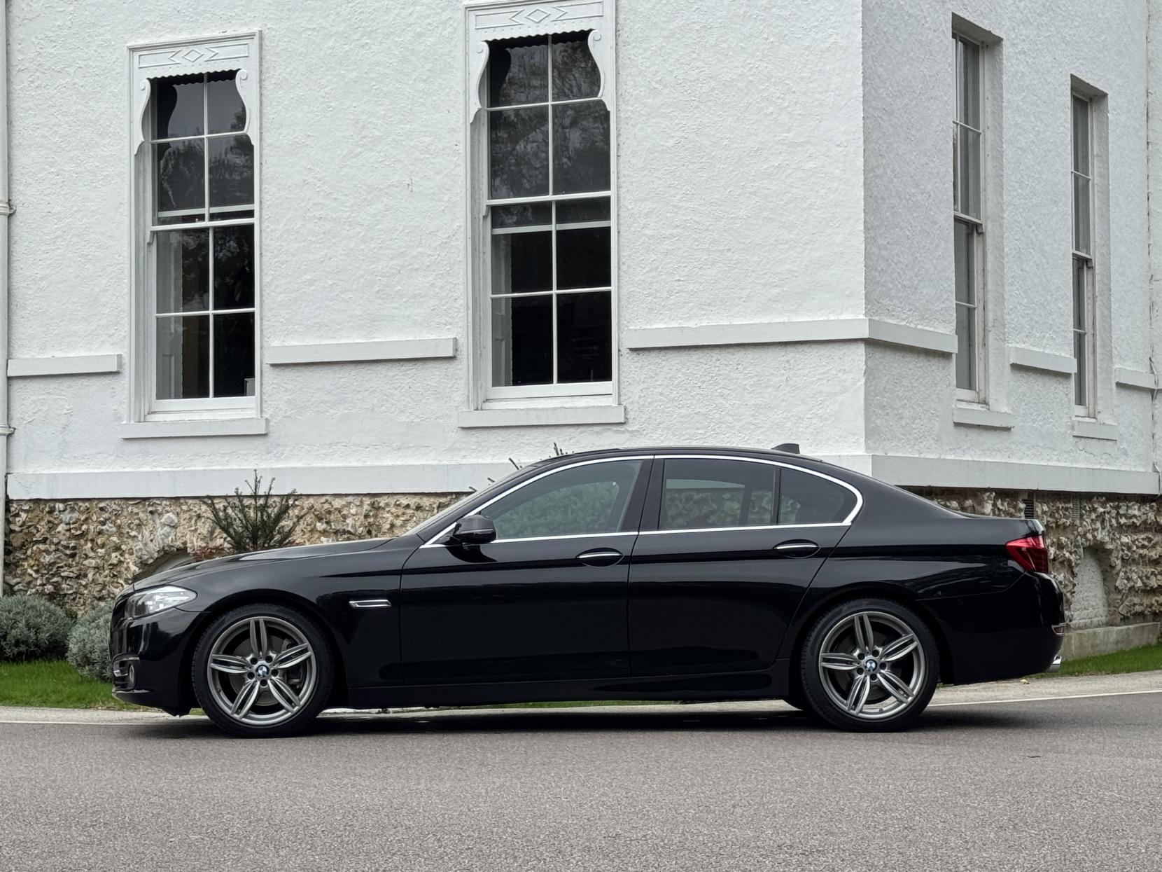 BMW 5 Series 3.0 535i Luxury Saloon 4dr Petrol Auto Euro 6 (s/s) (306 ps)