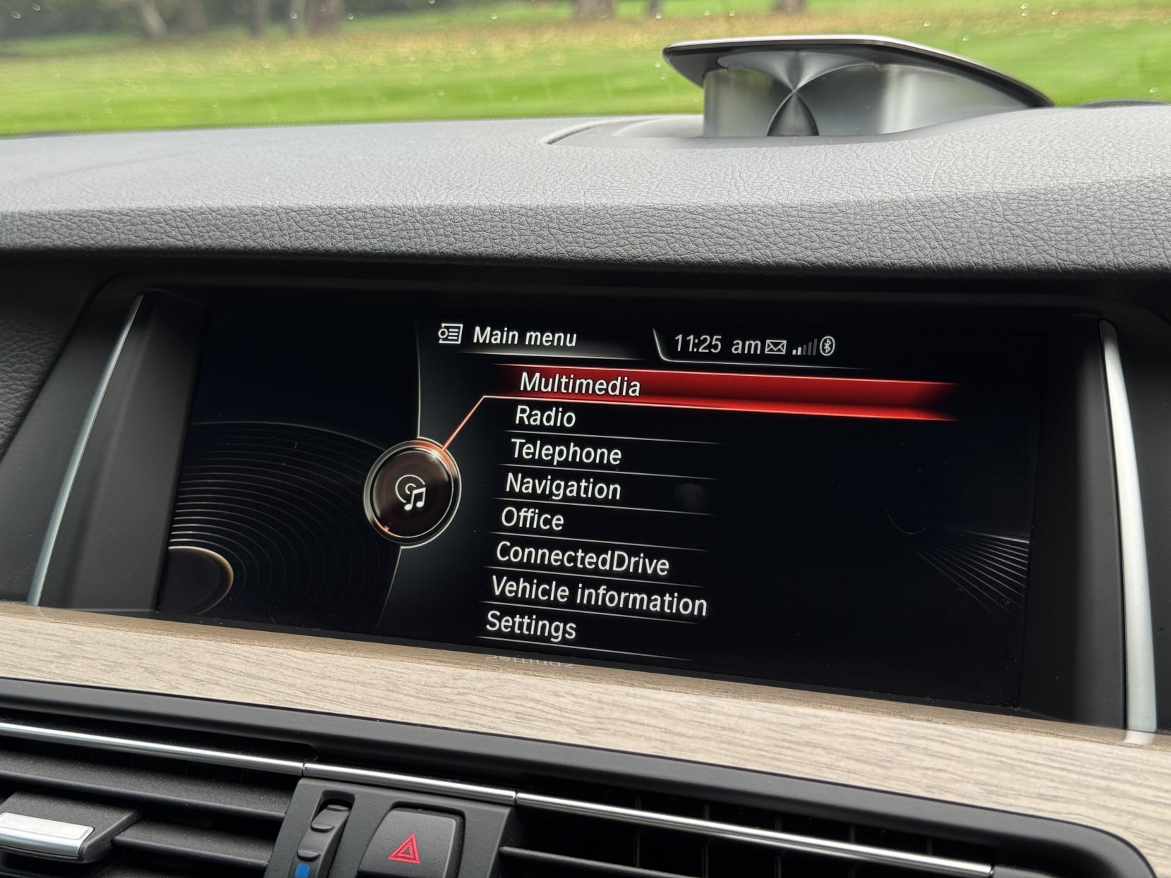 BMW 5 Series 3.0 535i Luxury Saloon 4dr Petrol Auto Euro 6 (s/s) (306 ps)