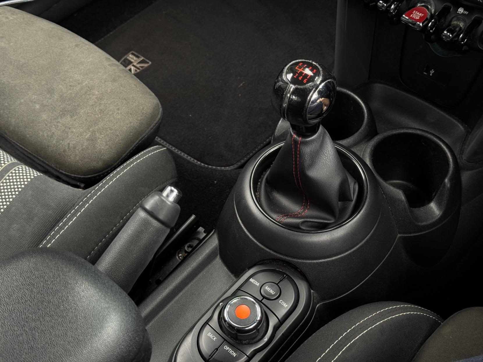MINI Convertible 1.5 Cooper Sport Convertible 2dr Petrol Manual Euro 6 (s/s) (136 ps)