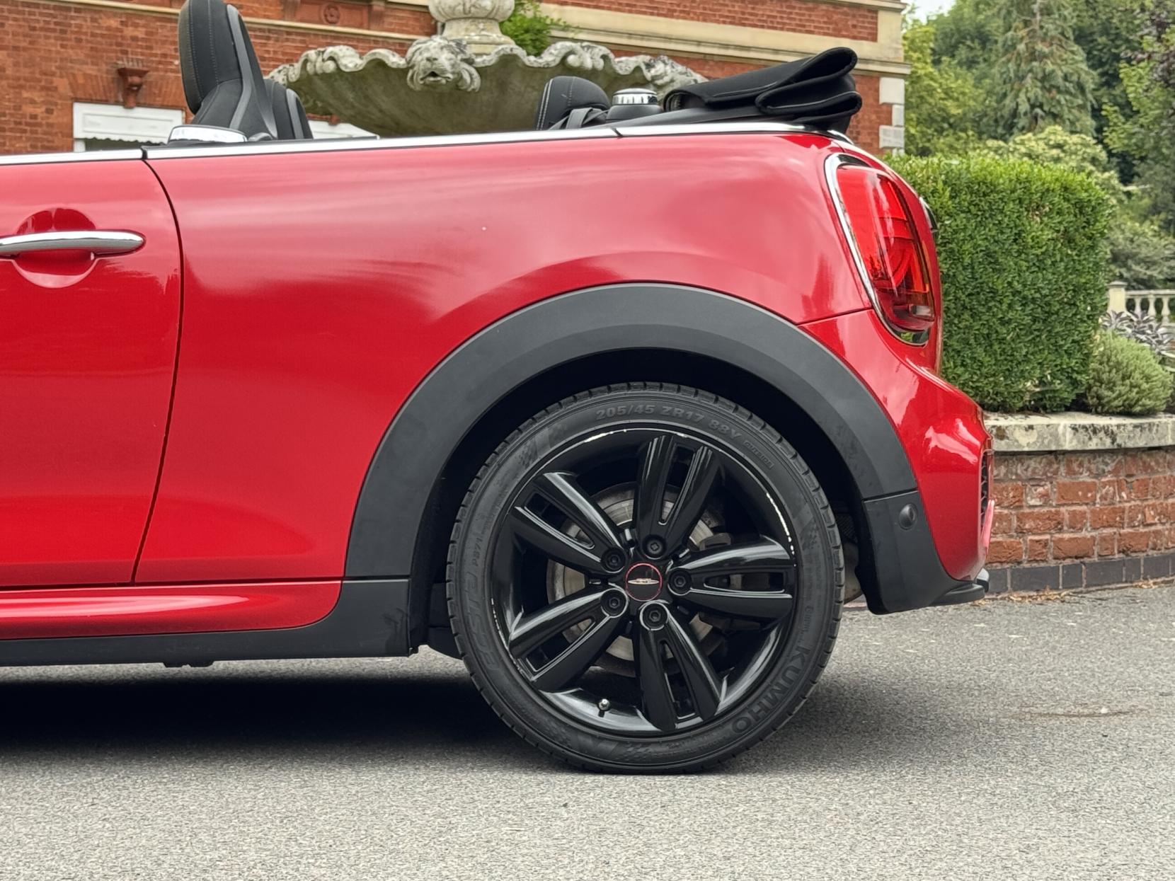 MINI Convertible 1.5 Cooper Sport Convertible 2dr Petrol Manual Euro 6 (s/s) (136 ps)